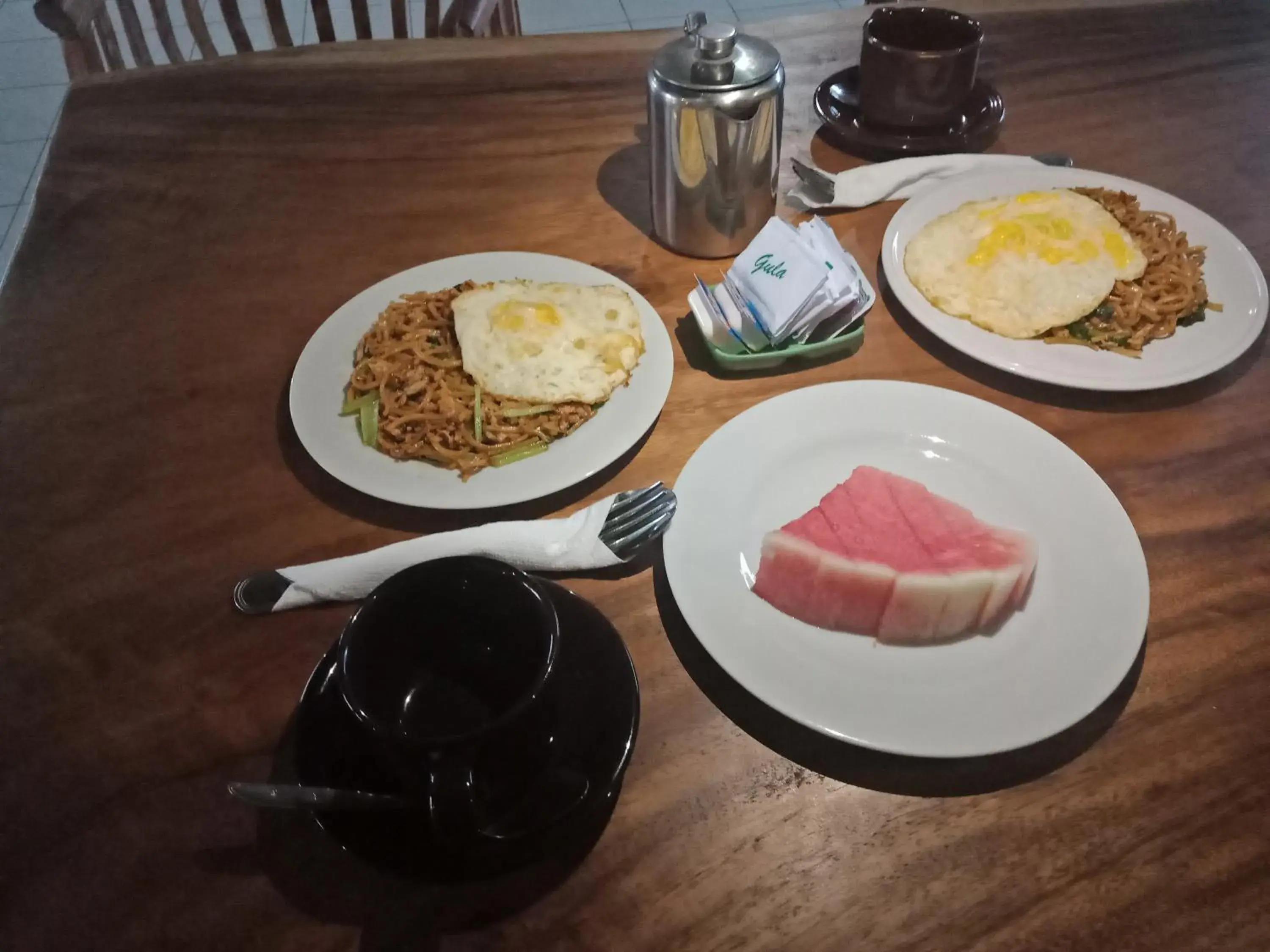 Food and drinks in Taman Sari Cottages Food and drinks in Taman Sari Cottages