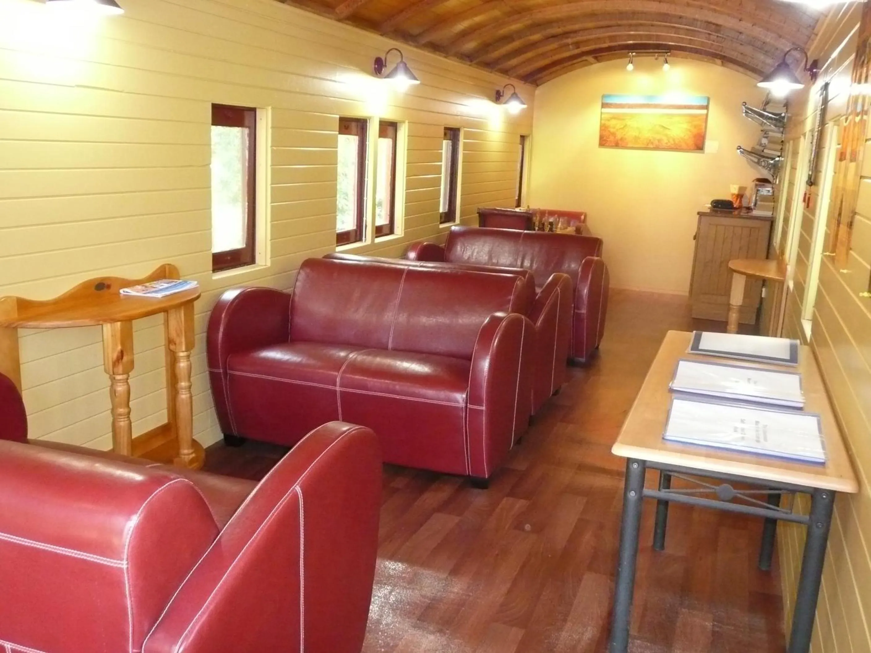 Library in Glass House Mountains Ecolodge