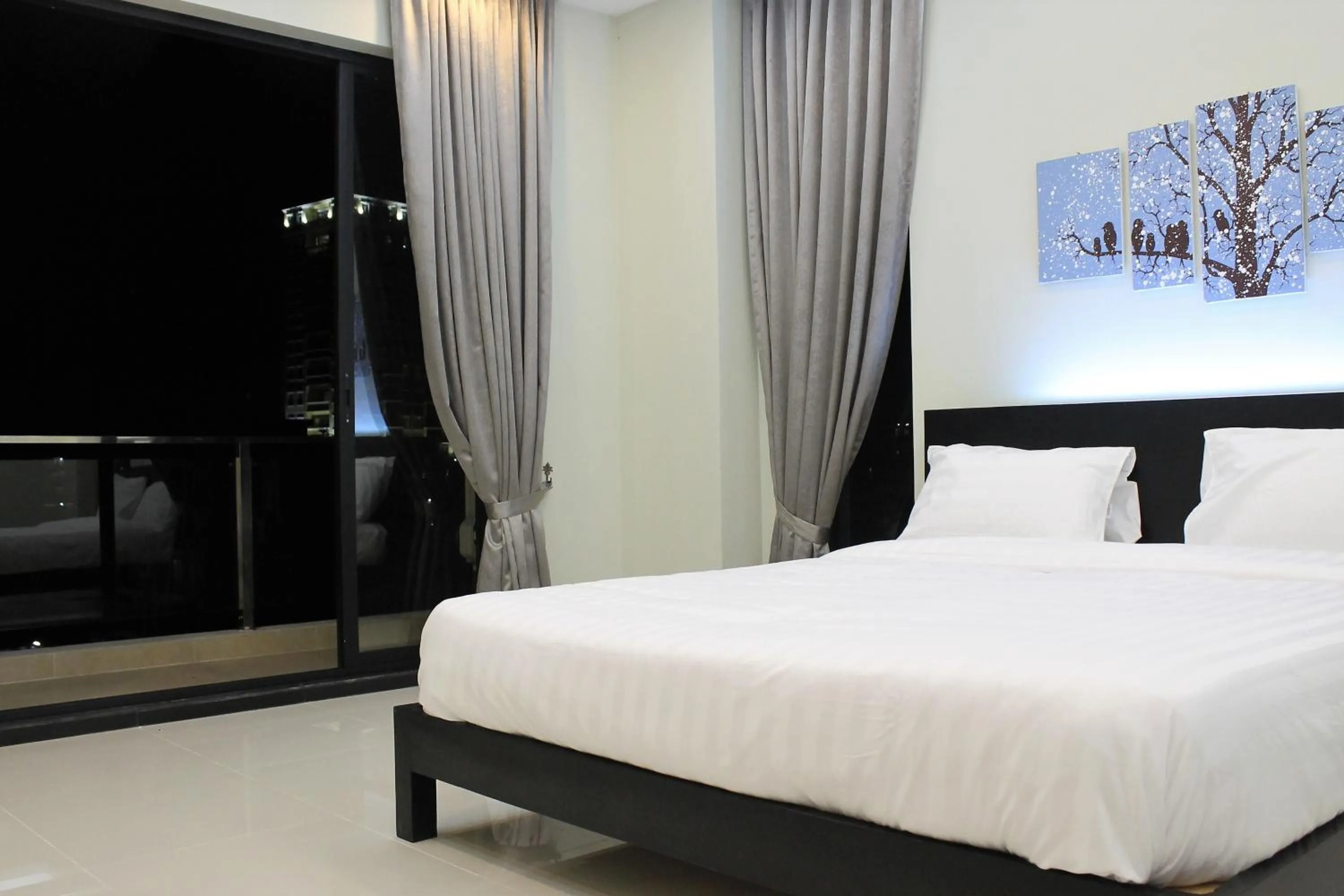 Bed in Malis the Residence