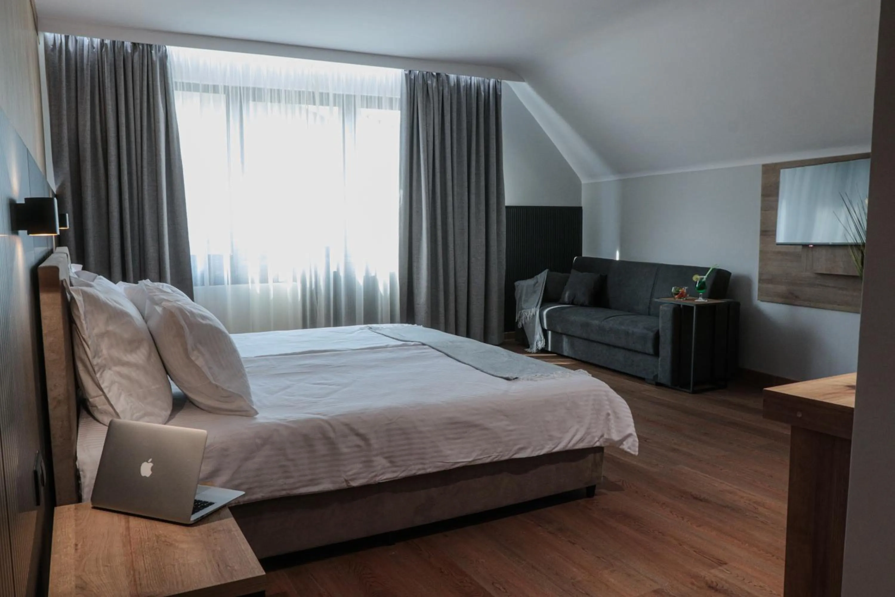 View (from property/room), Bed in Best Western Plus Lozenetz Hotel