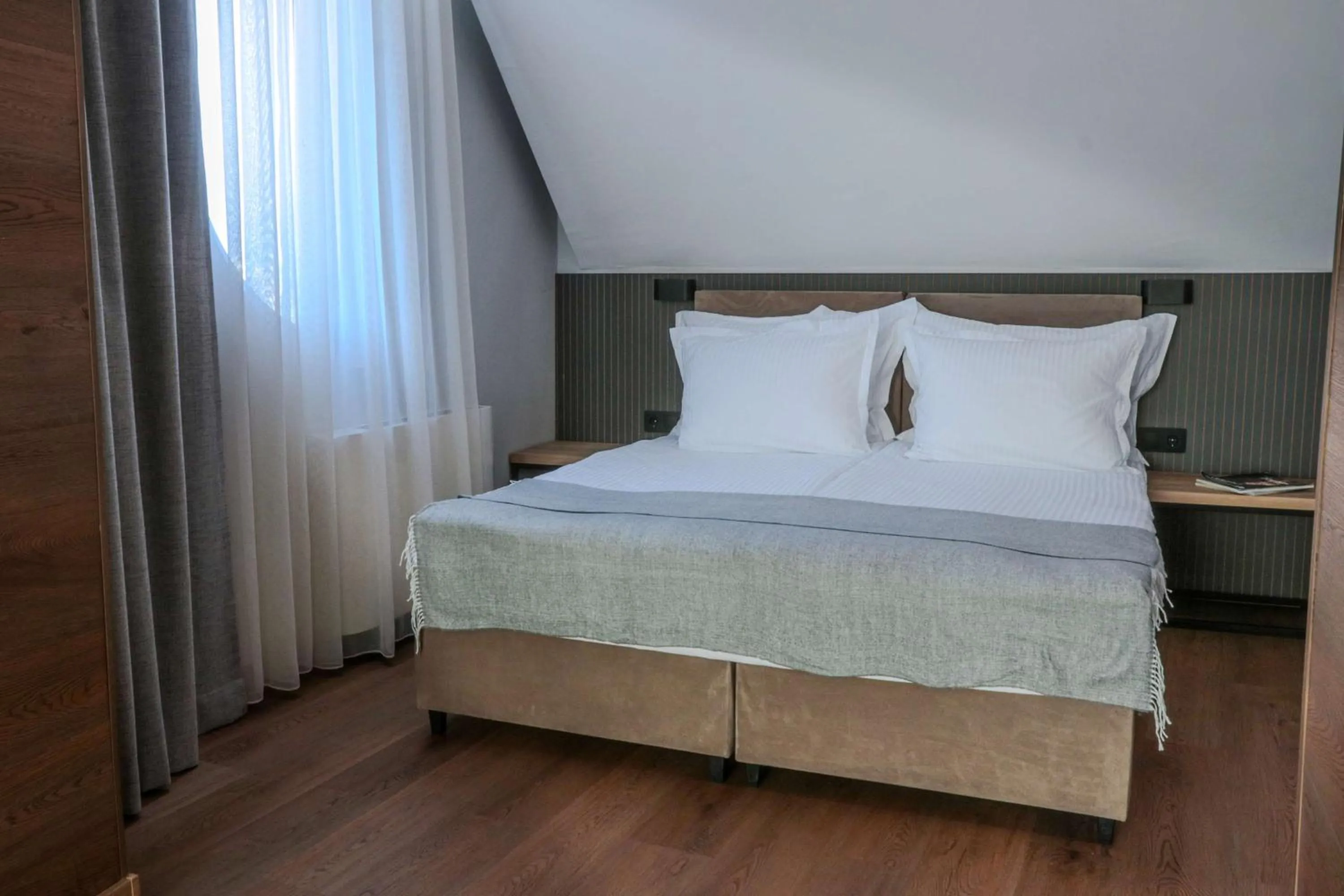 Bed in Best Western Plus Lozenetz Hotel