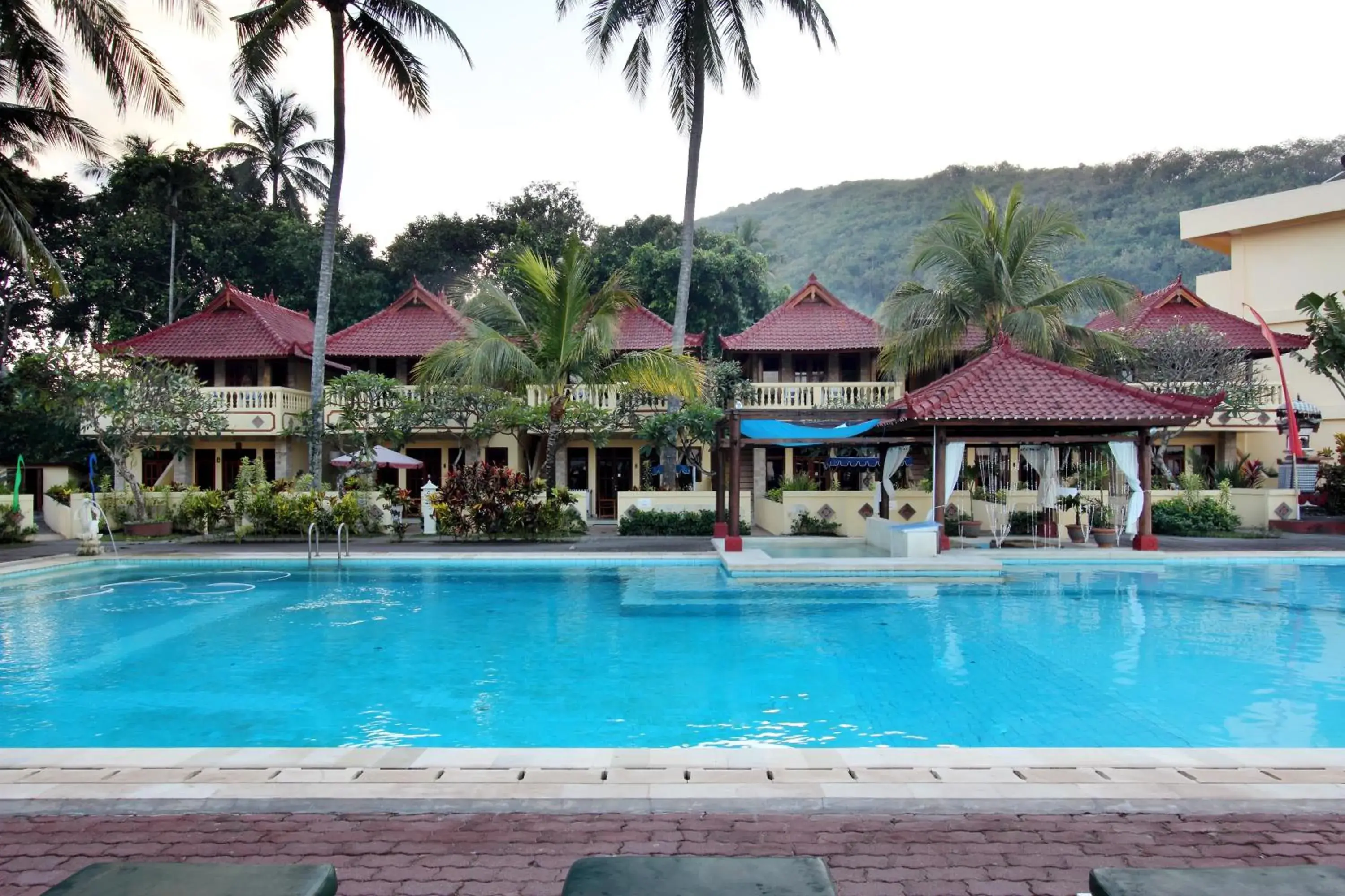 Swimming pool in Bali Palms Resort Swimming pool in Bali Palms Resort