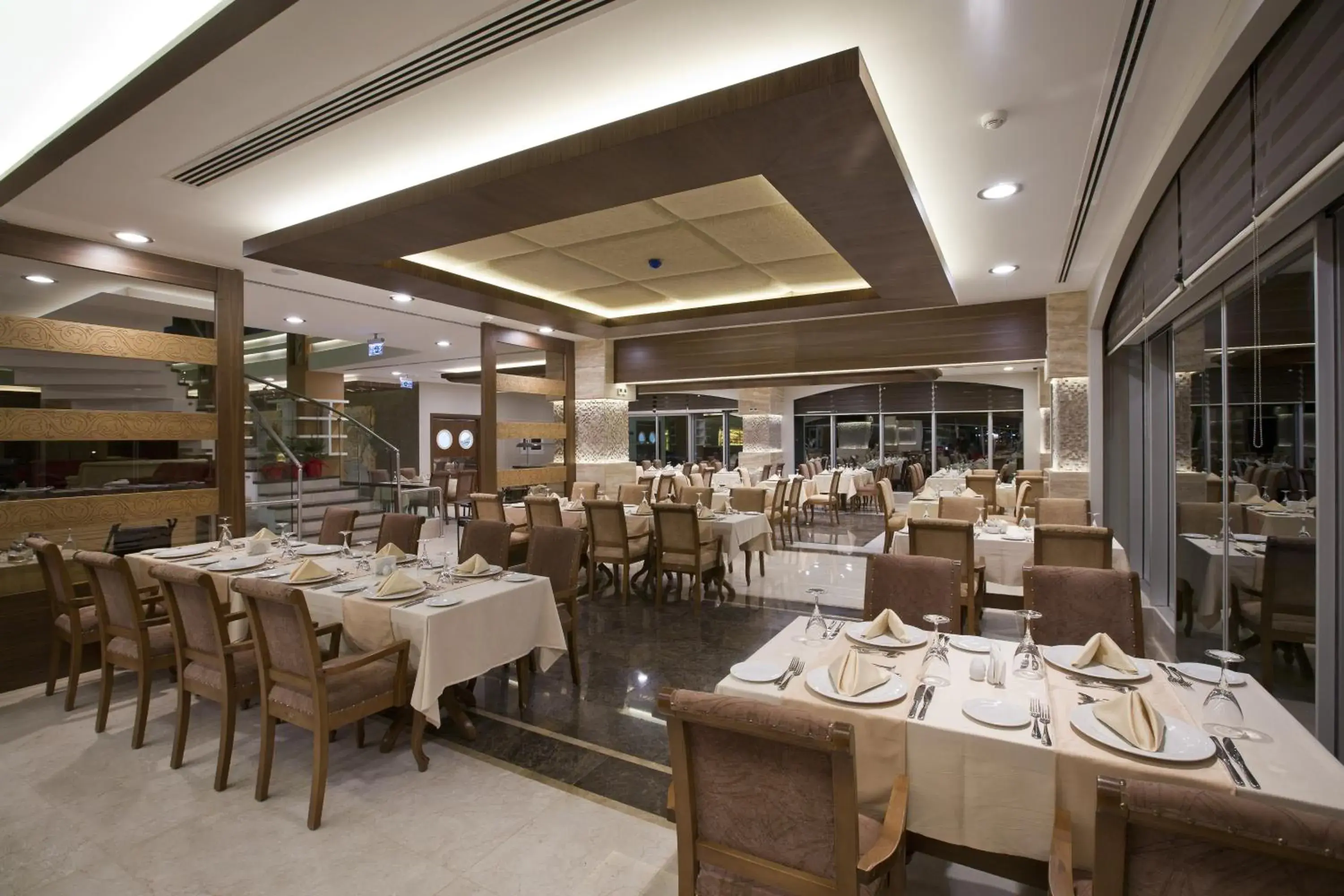 Restaurant/places to eat in Fourway Hotel&Spa Restaurant/places to eat in Fourway Hotel&Spa