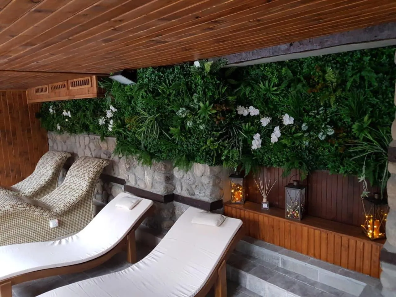 Garden in Hotel Tanne