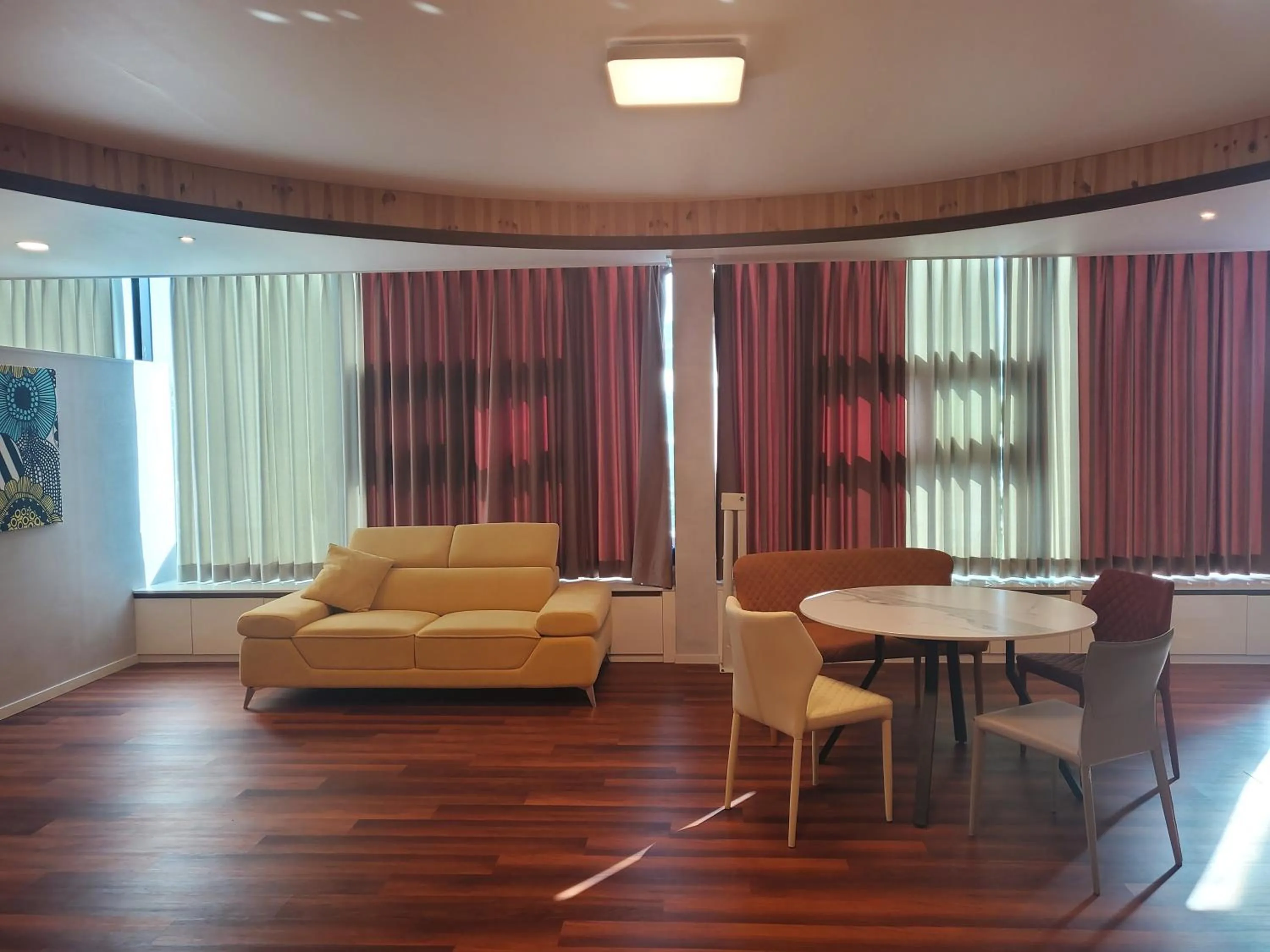 Seating Area in New Ocean Resort