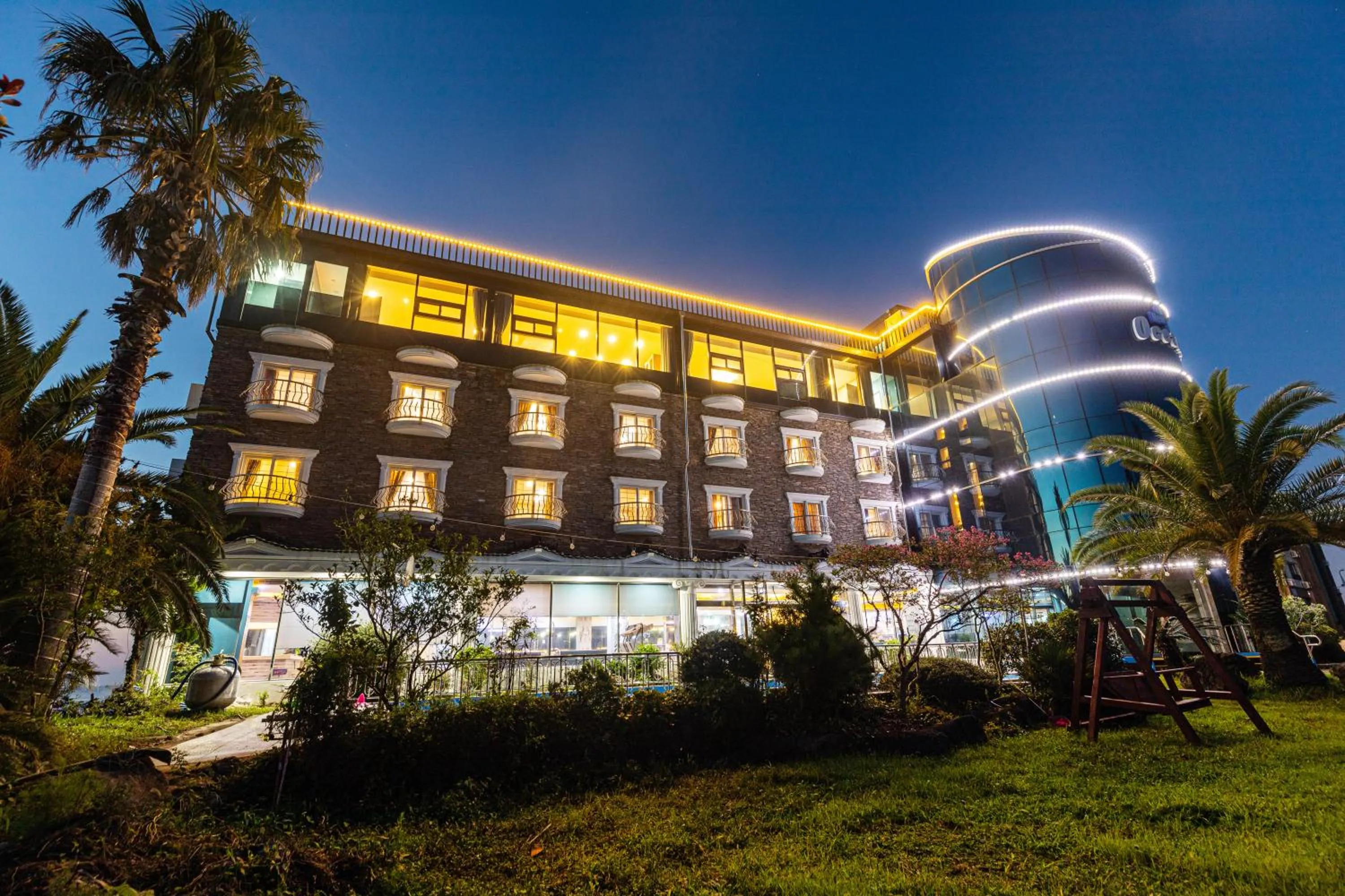 Property Building in New Ocean Resort