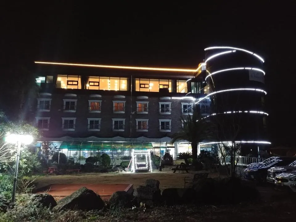 Property Building in New Ocean Resort