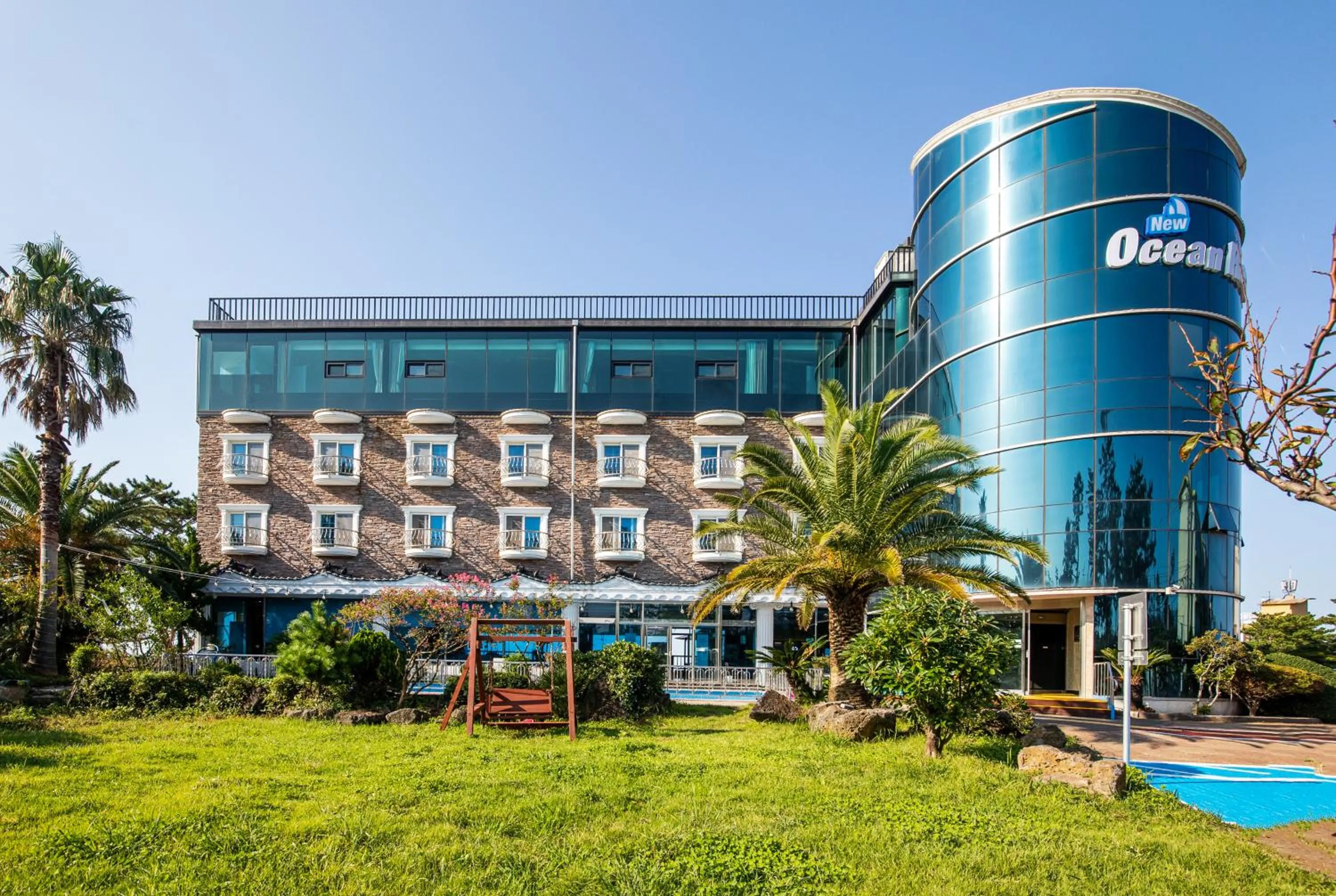 Property Building in New Ocean Resort