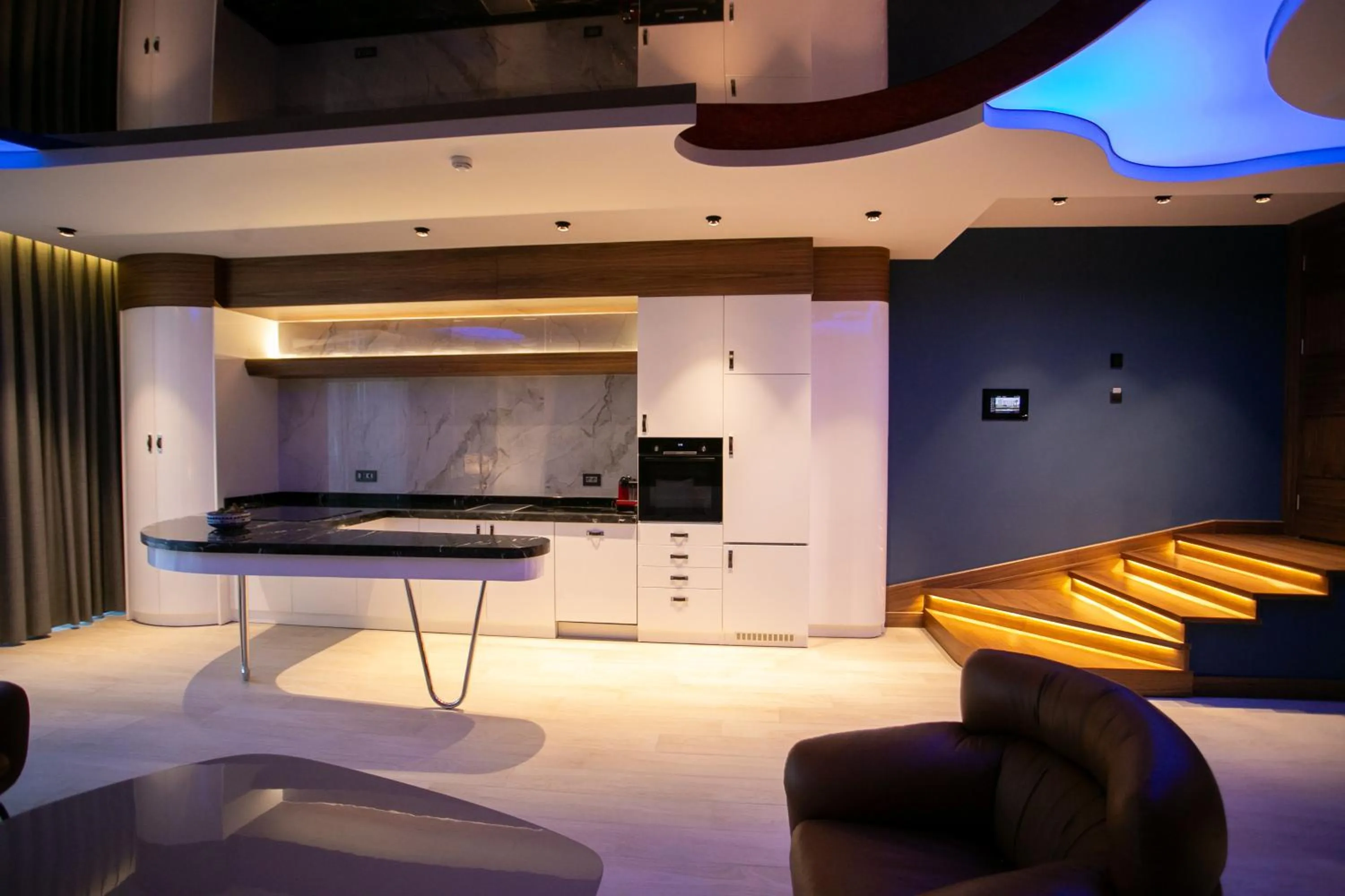 Kitchen or kitchenette in Lalila Blue Suites