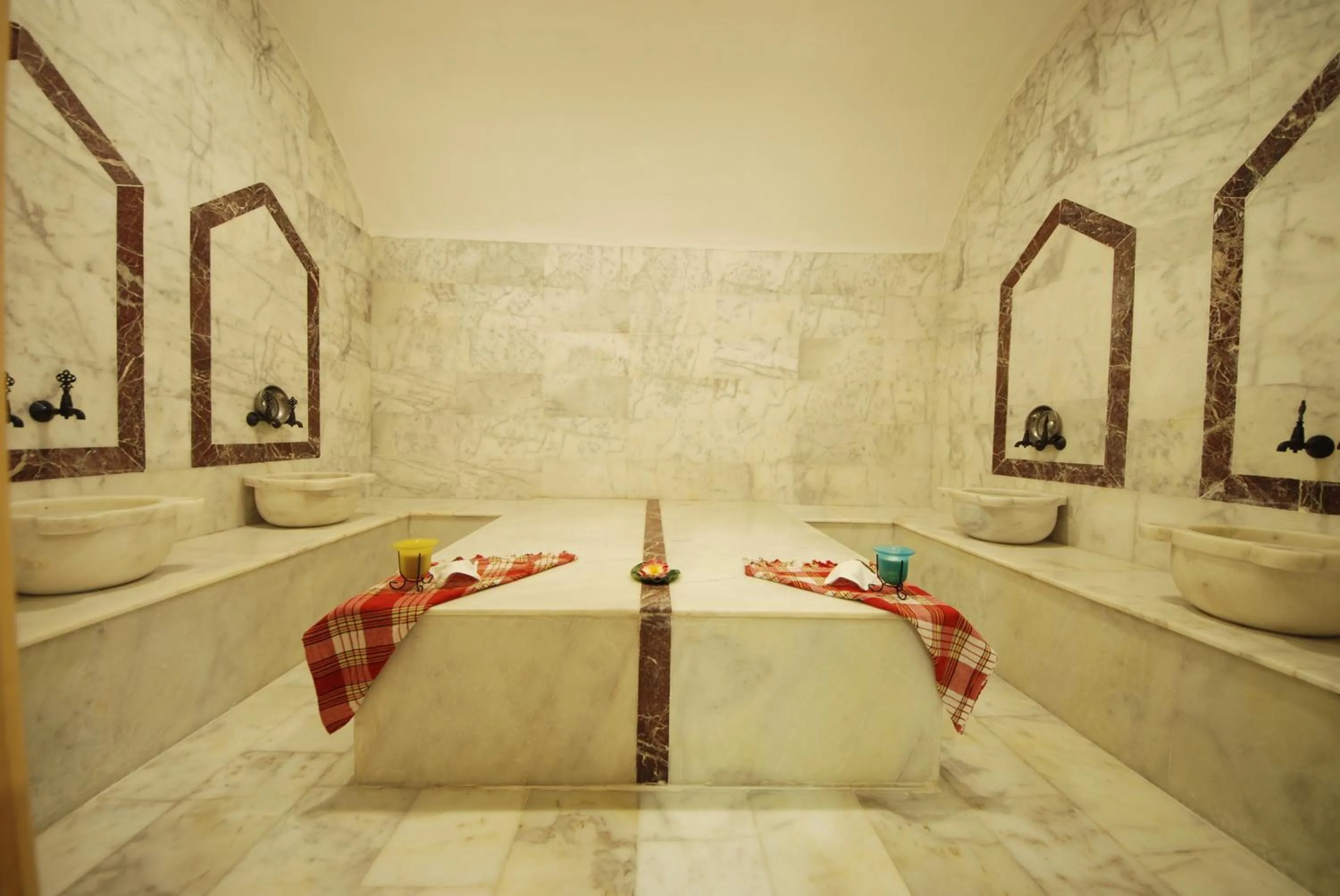 Public Bath in Lalila Blue Suites