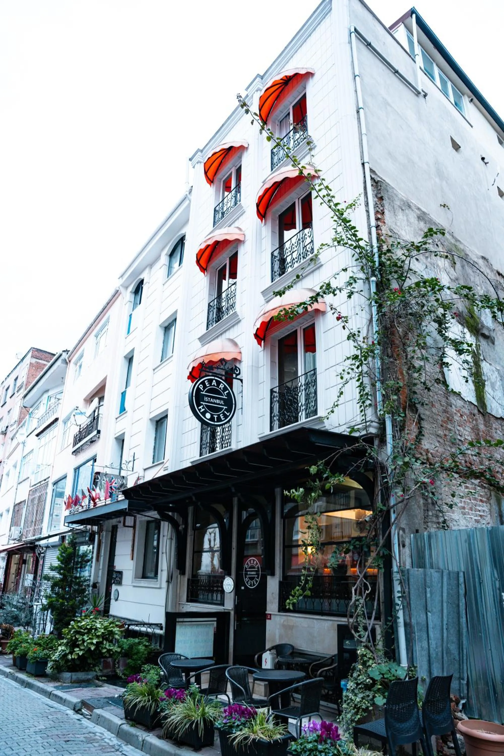 Property building in Pearl Hotel İstanbul