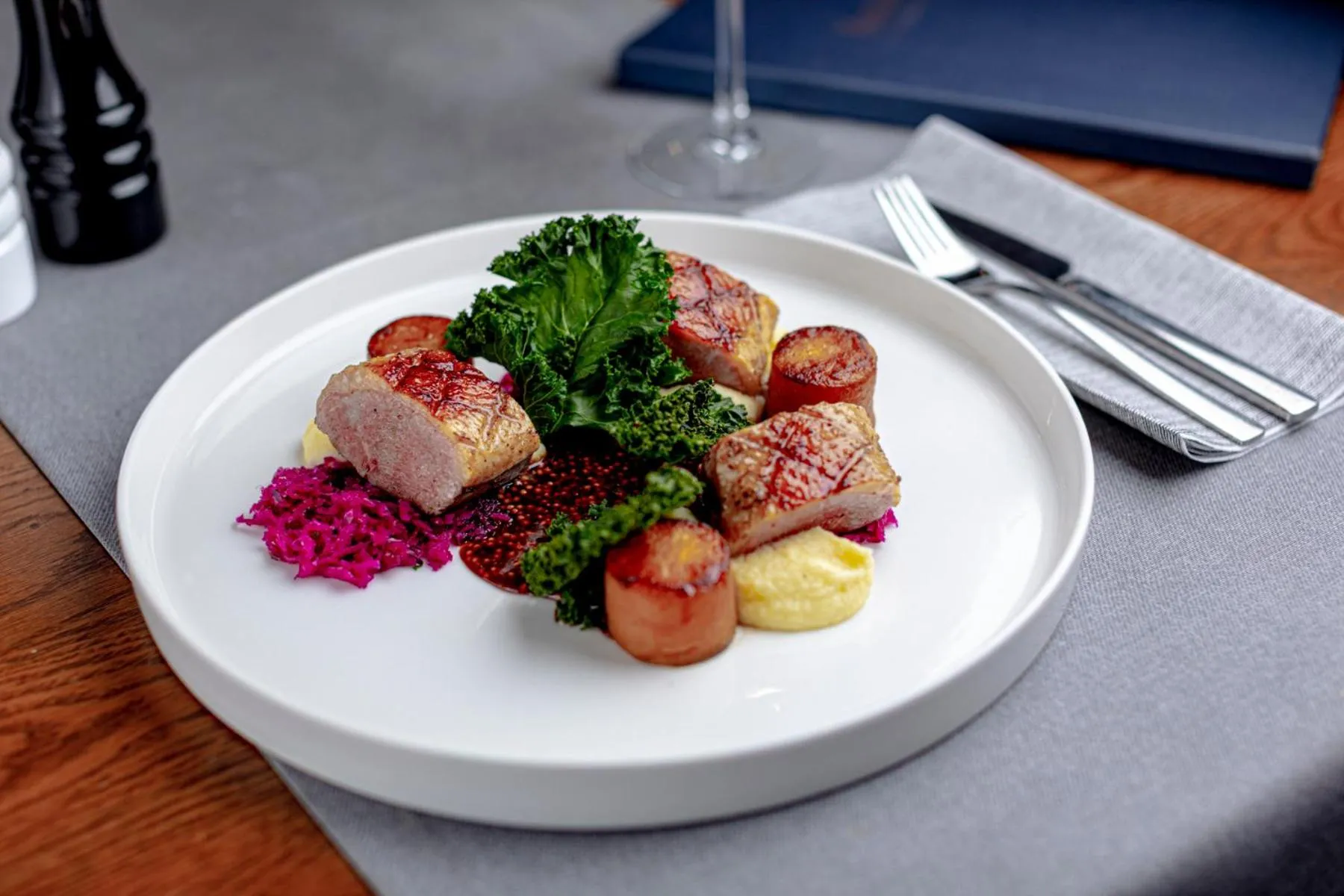 Restaurant/places to eat in Grand Park Hotel