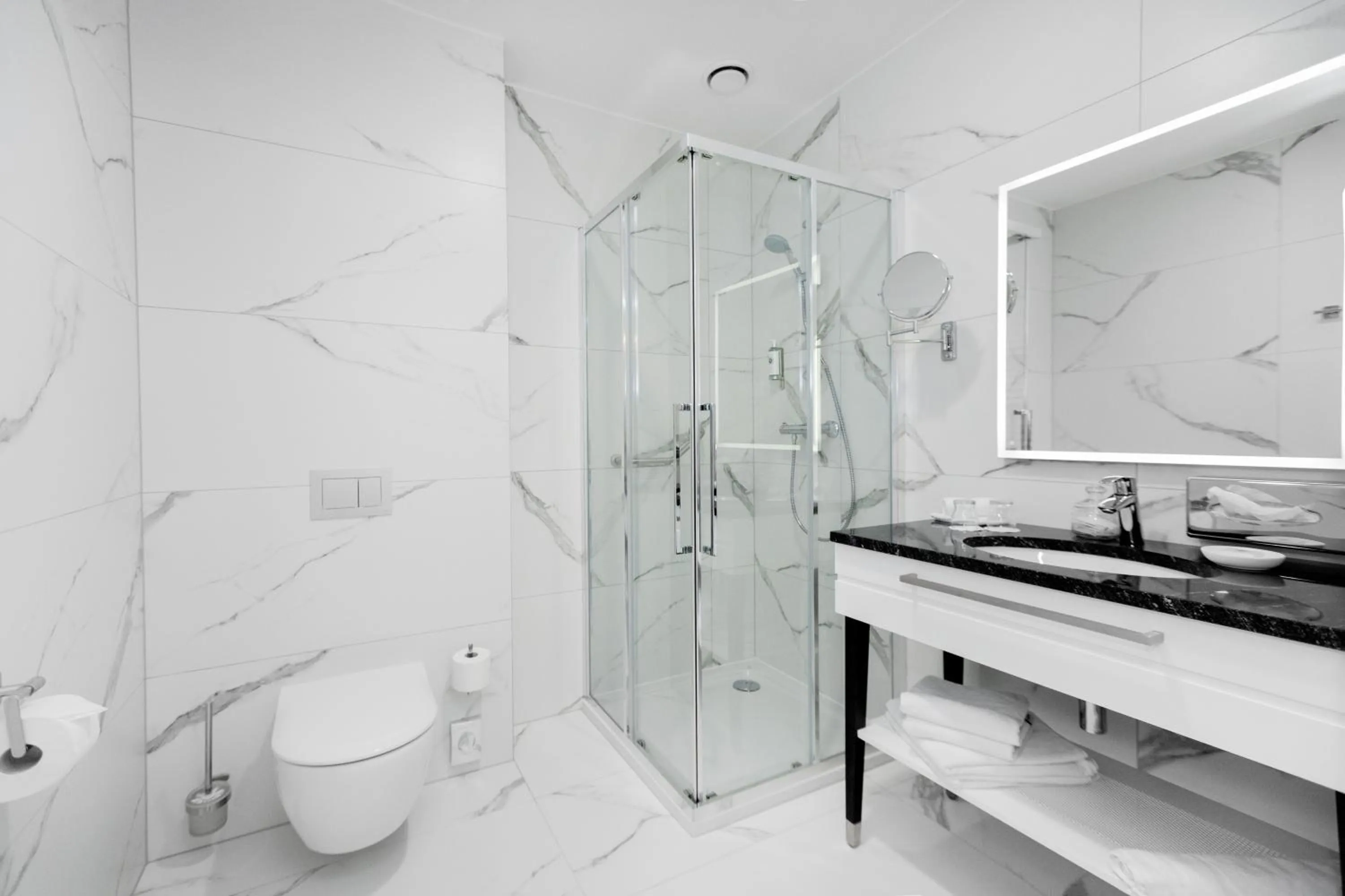 Bathroom in Grand Park Hotel