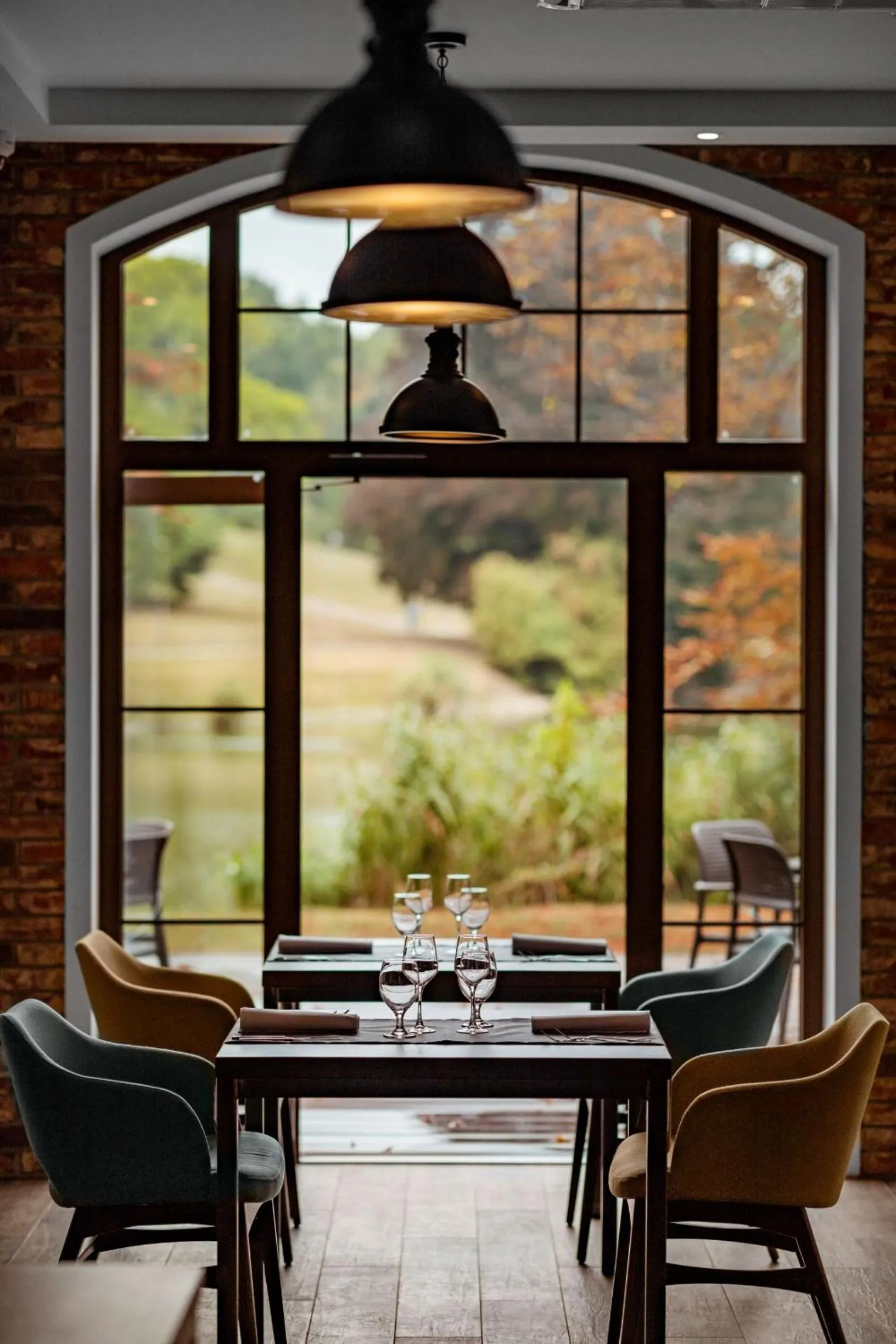 Restaurant/places to eat in Grand Park Hotel