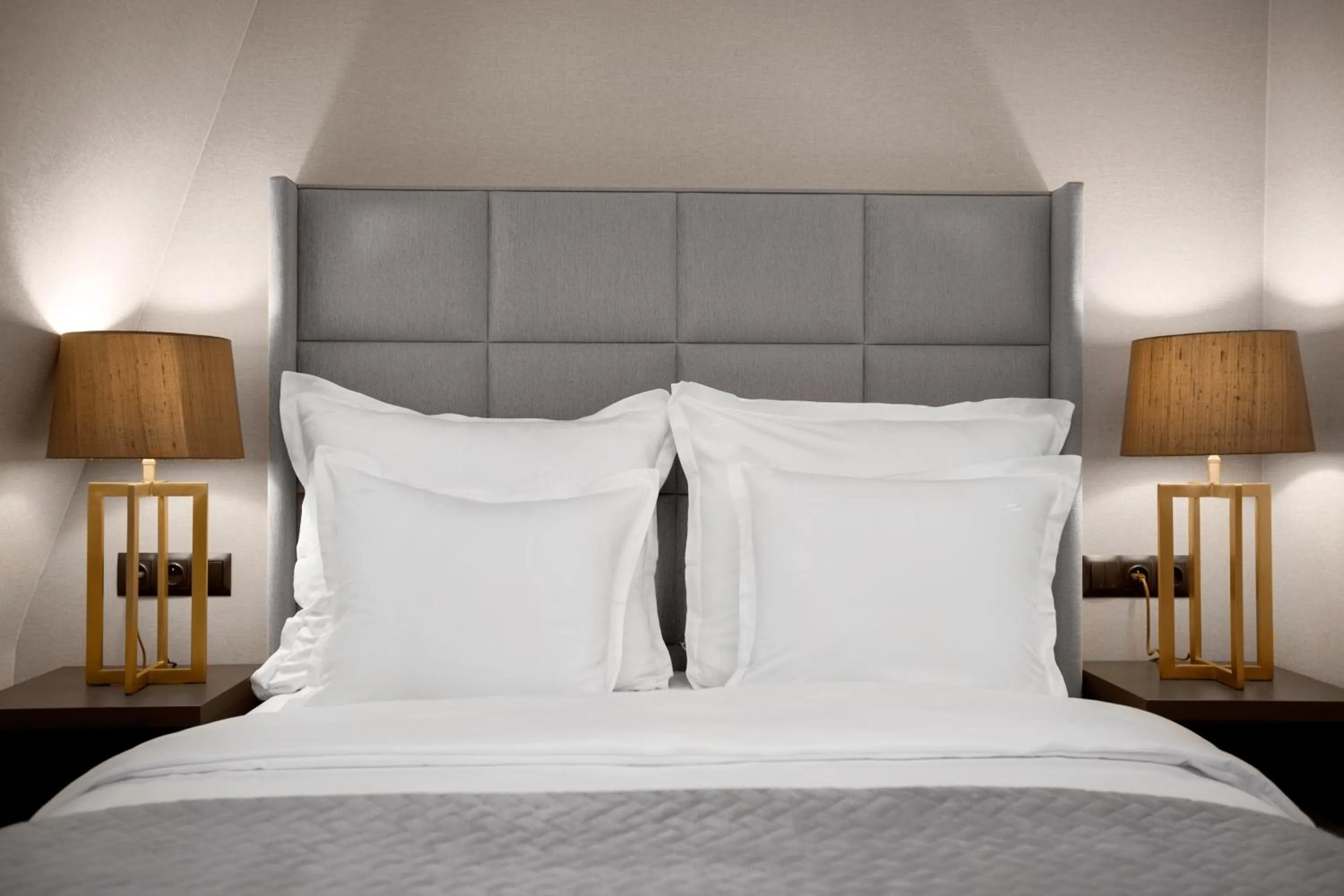 Bed in Grand Park Hotel