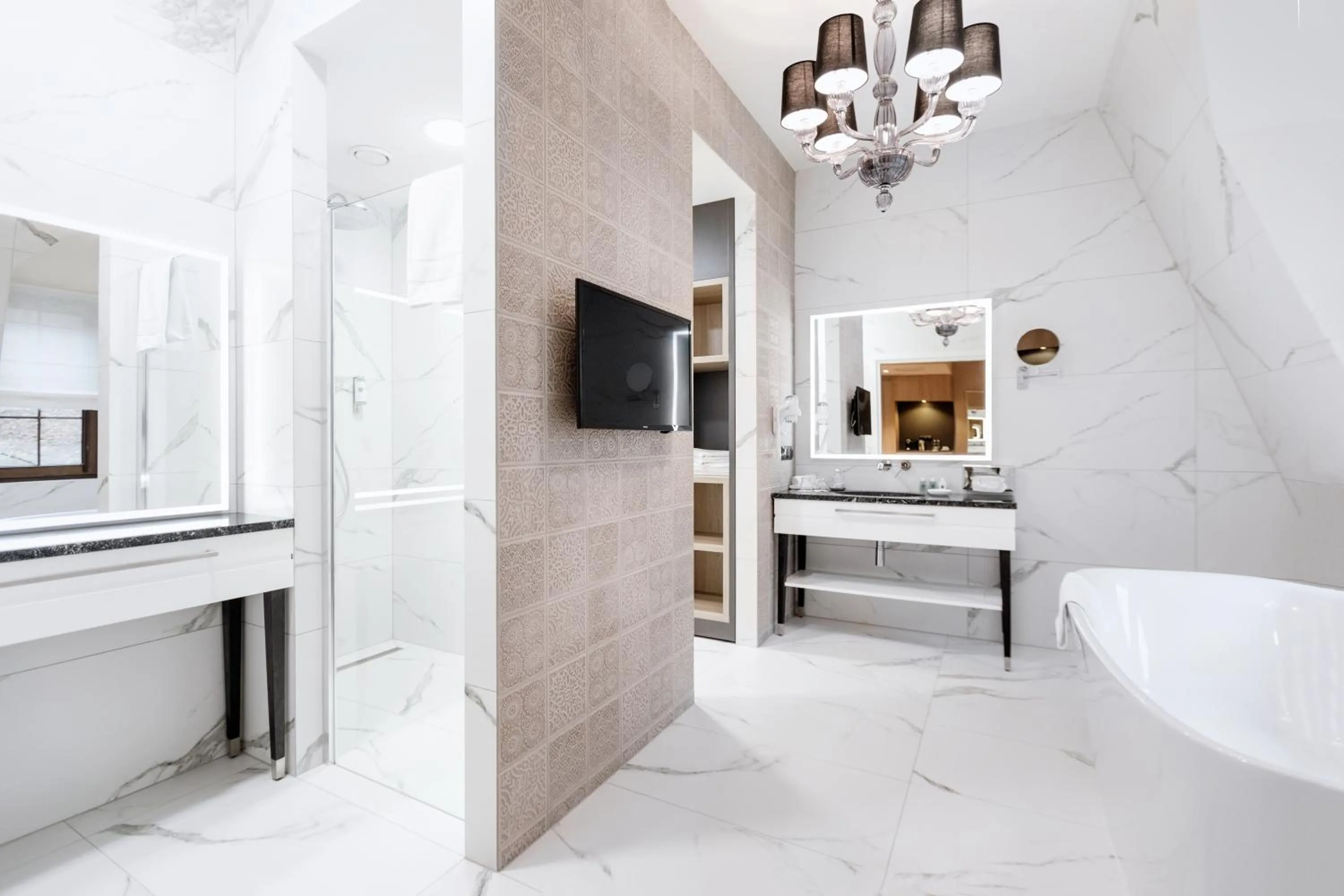 Bathroom in Grand Park Hotel