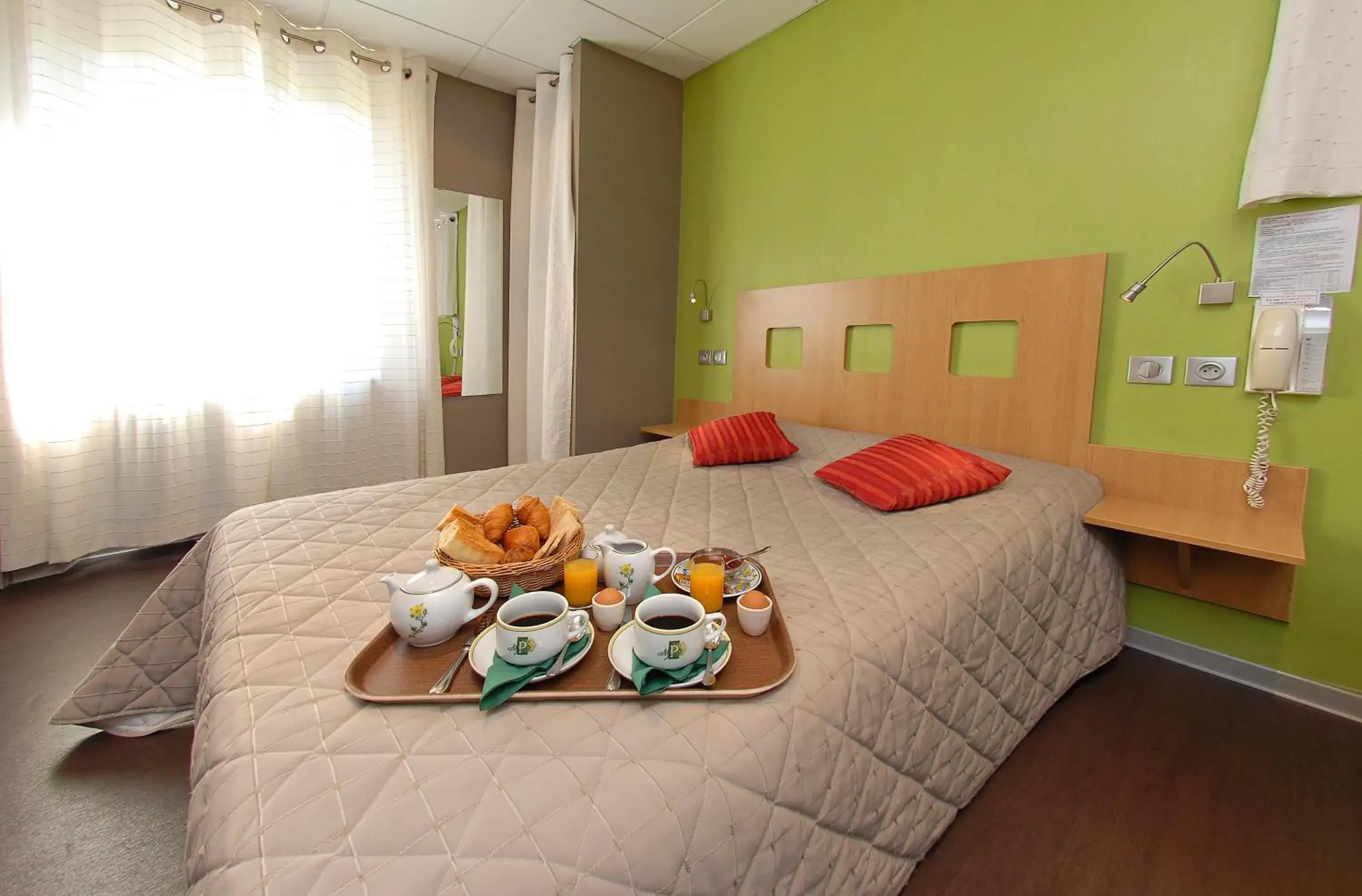 Bed in Logis Hotel Restaurant des Gorges du Tarn Bed in Logis Hotel Restaurant des Gorges du Tarn