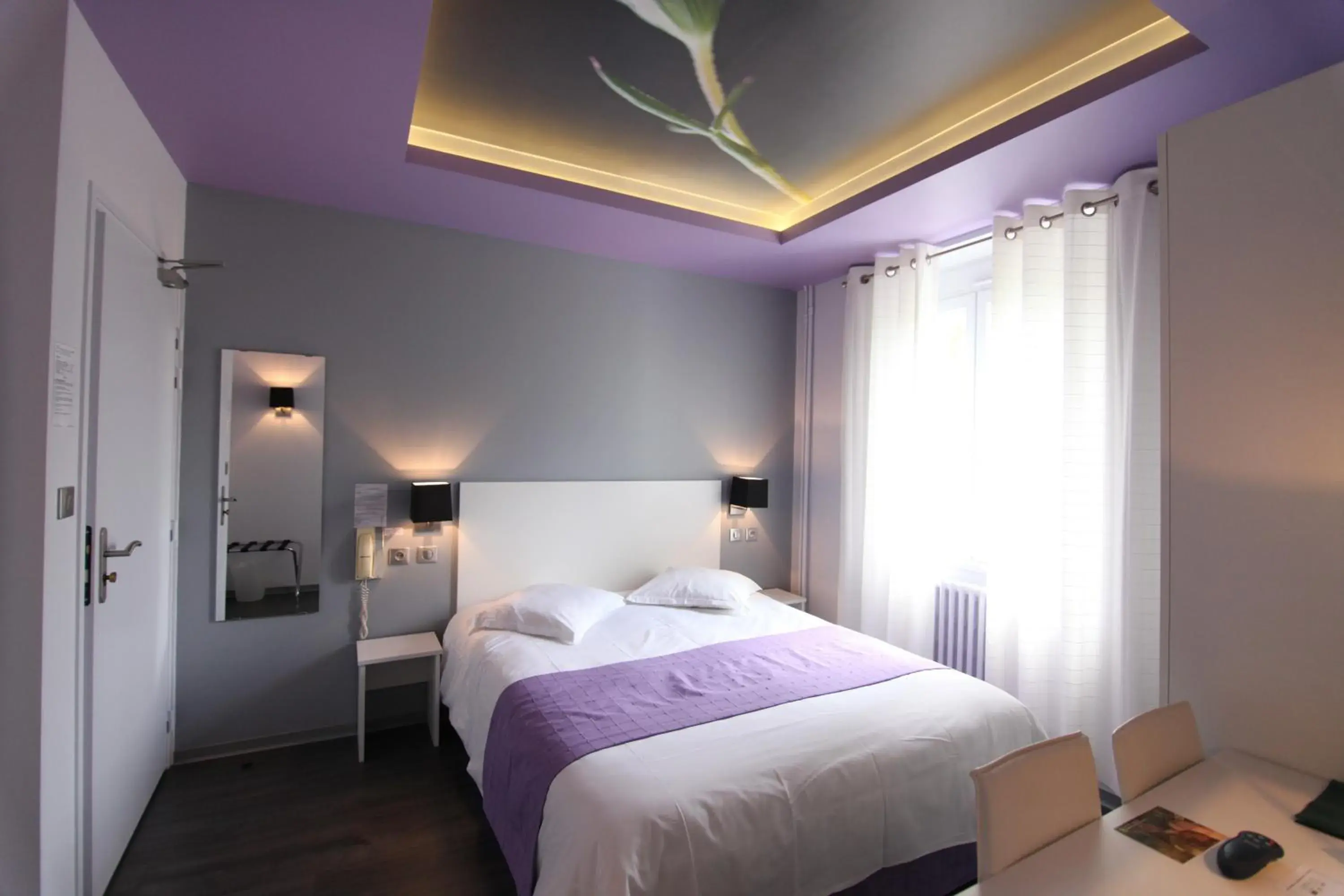 Superior Double Room in Logis Hotel Restaurant des Gorges du Tarn Superior Double Room in Logis Hotel Restaurant des Gorges du Tarn