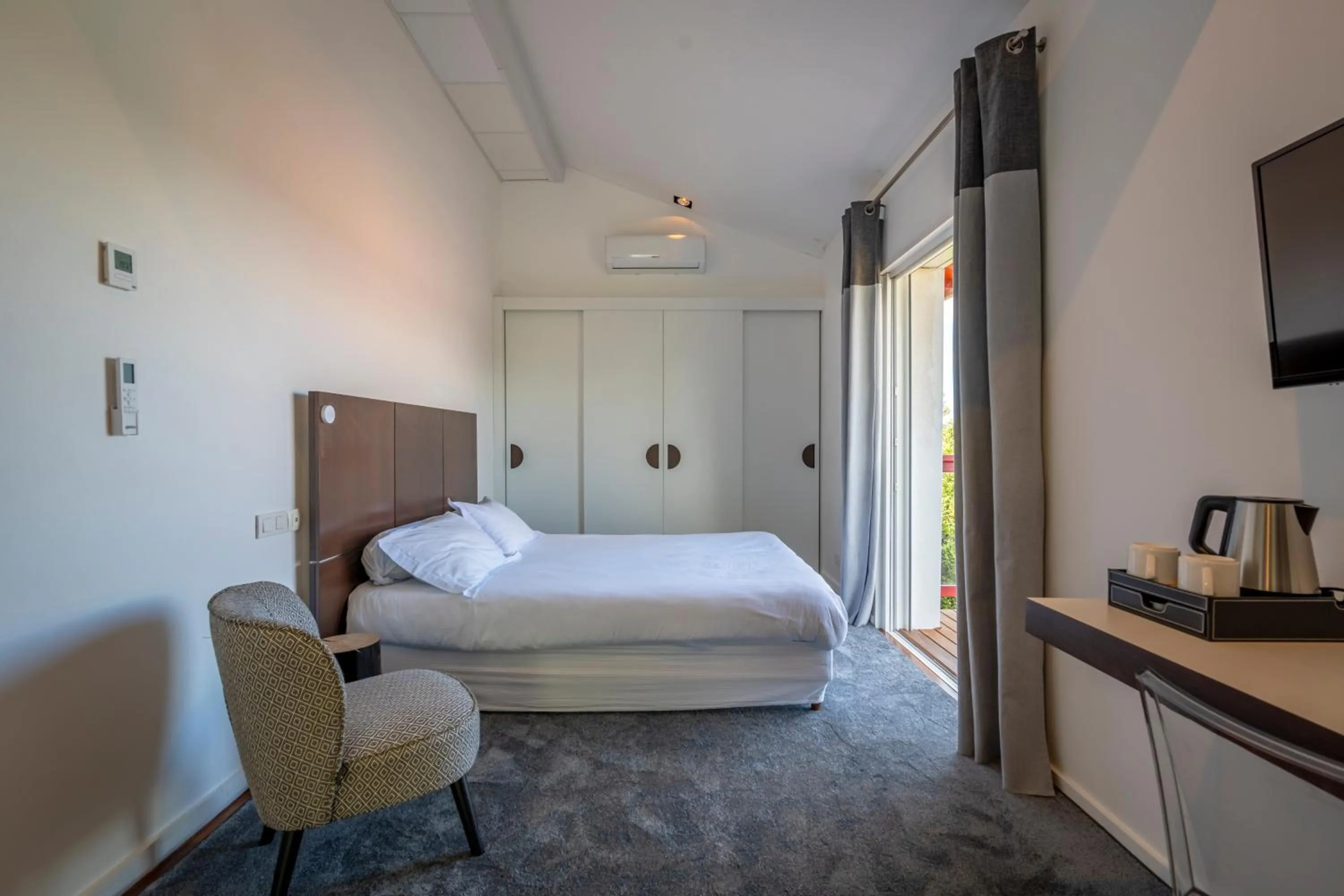 Photo of the whole room, Bed in Lafitenia Resort