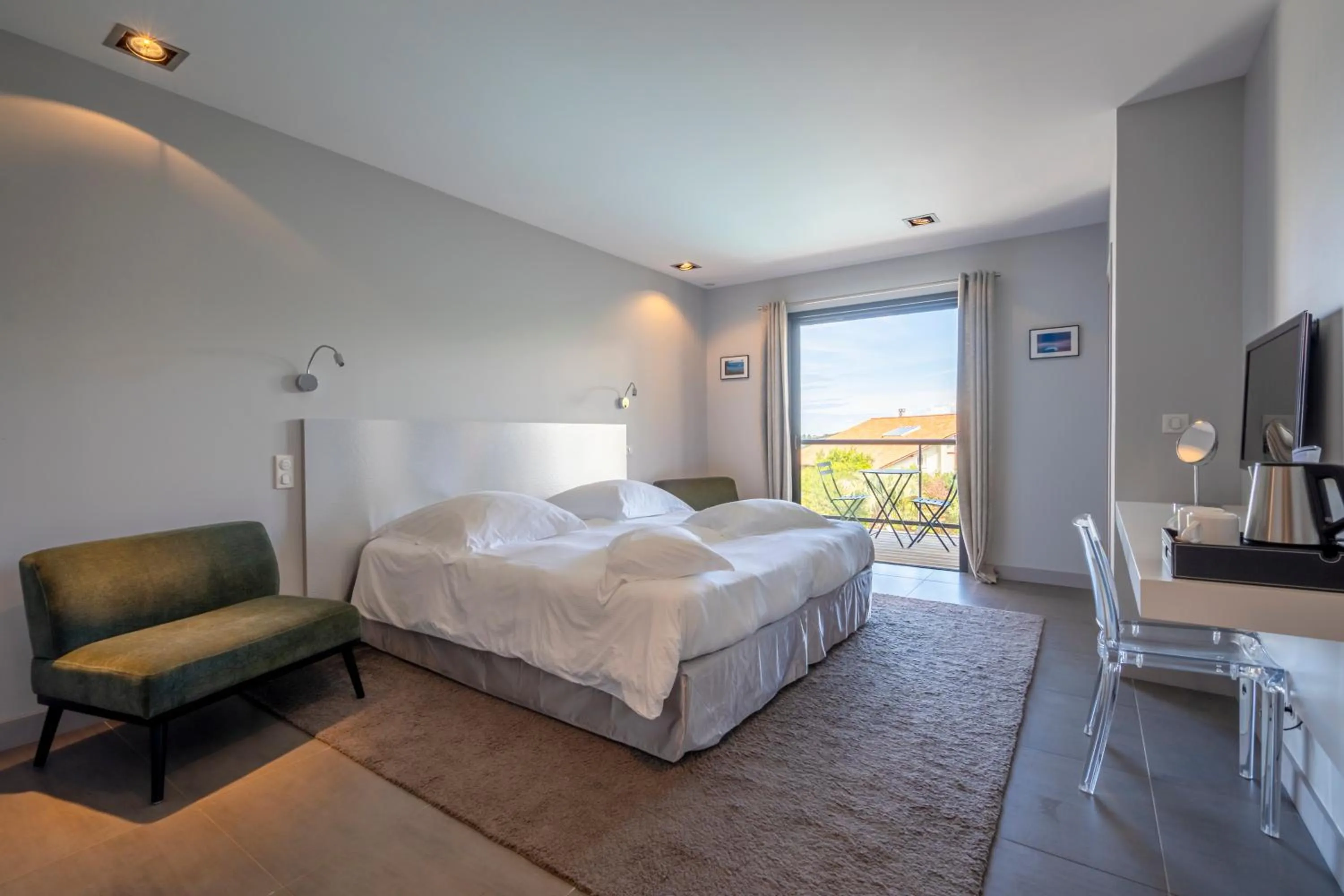 Photo of the whole room, Bed in Lafitenia Resort