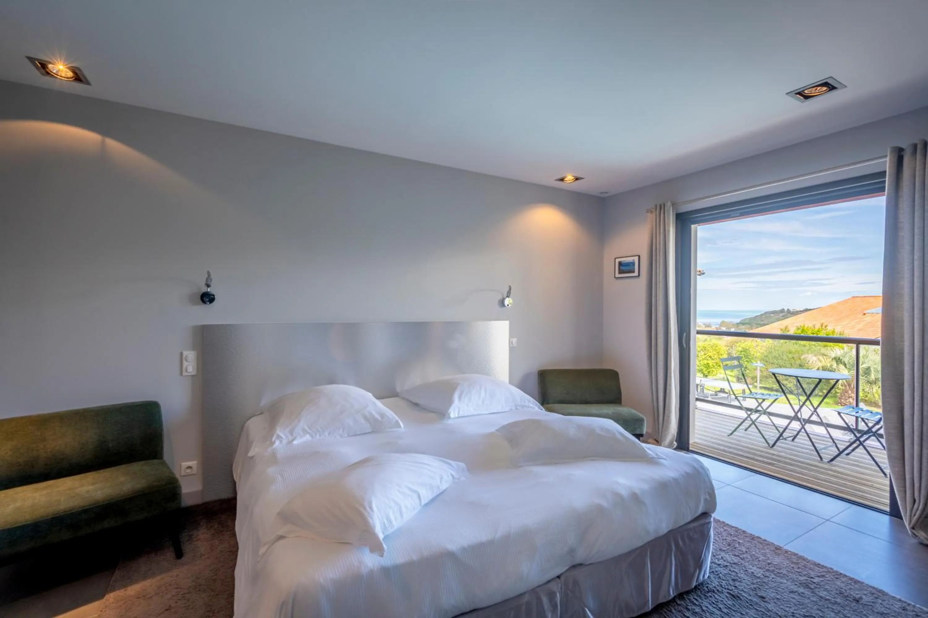 Bed in Lafitenia Resort