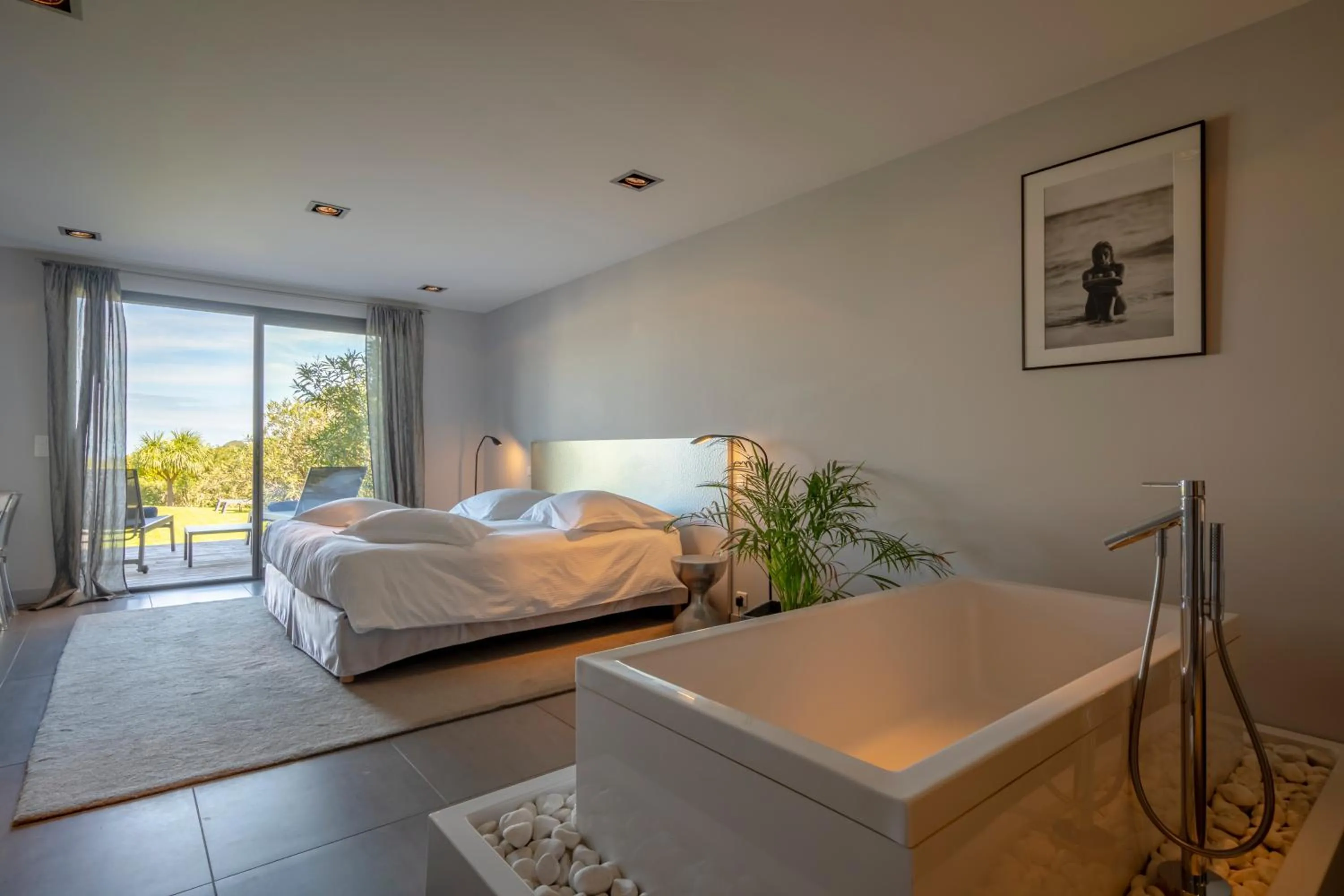 Photo of the whole room, Bed in Lafitenia Resort