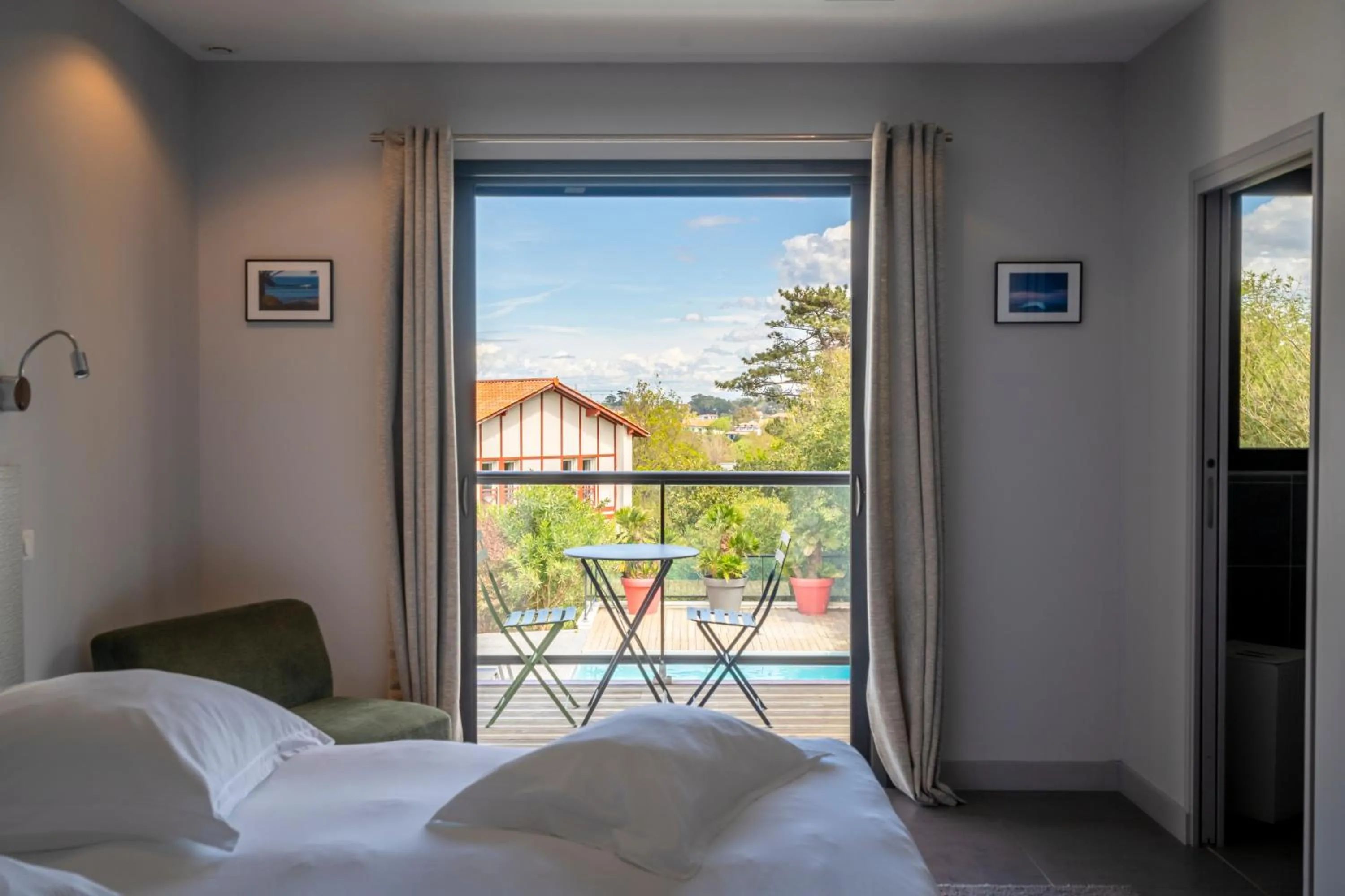 Balcony/Terrace, Bed in Lafitenia Resort
