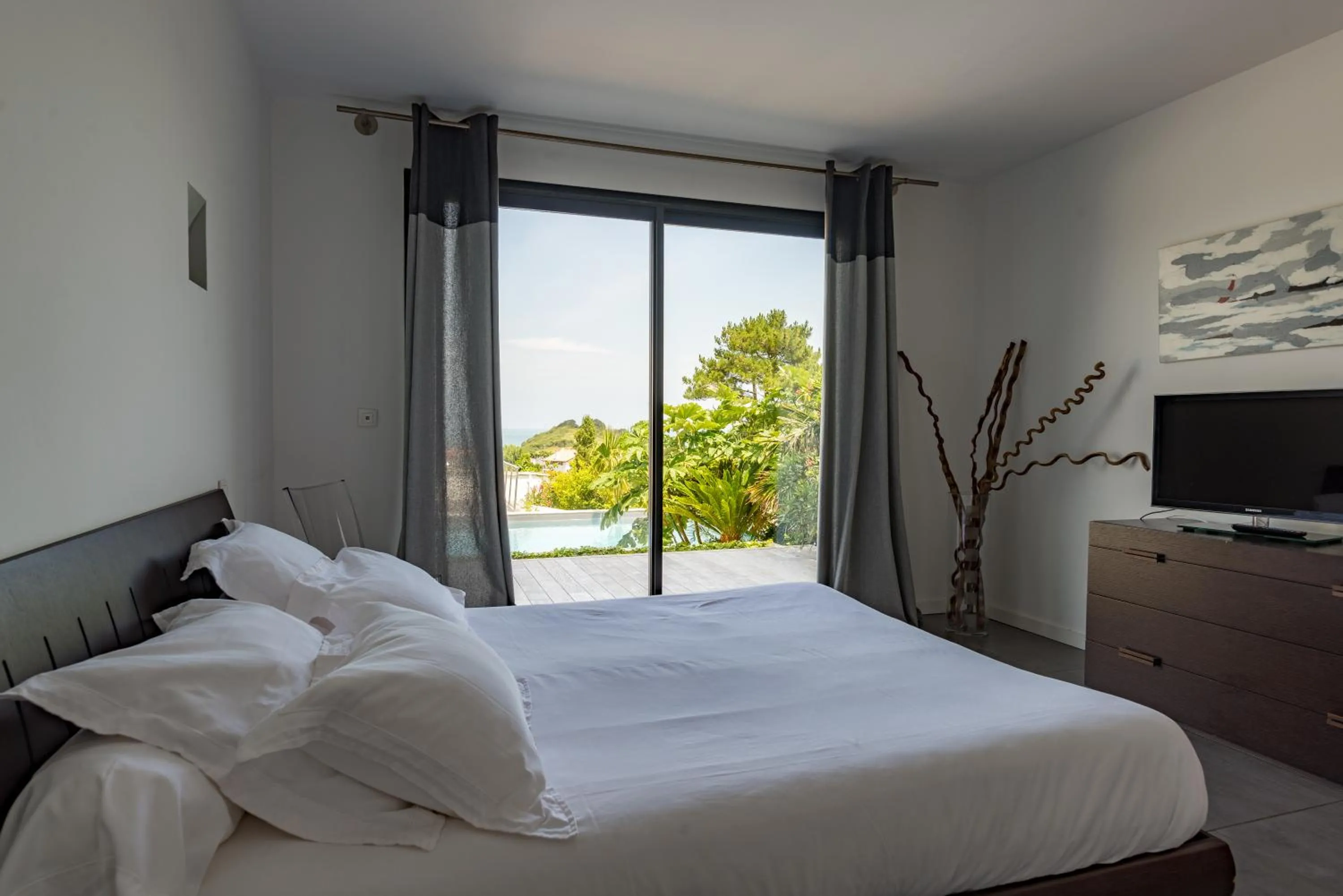 Patio, Bed in Lafitenia Resort