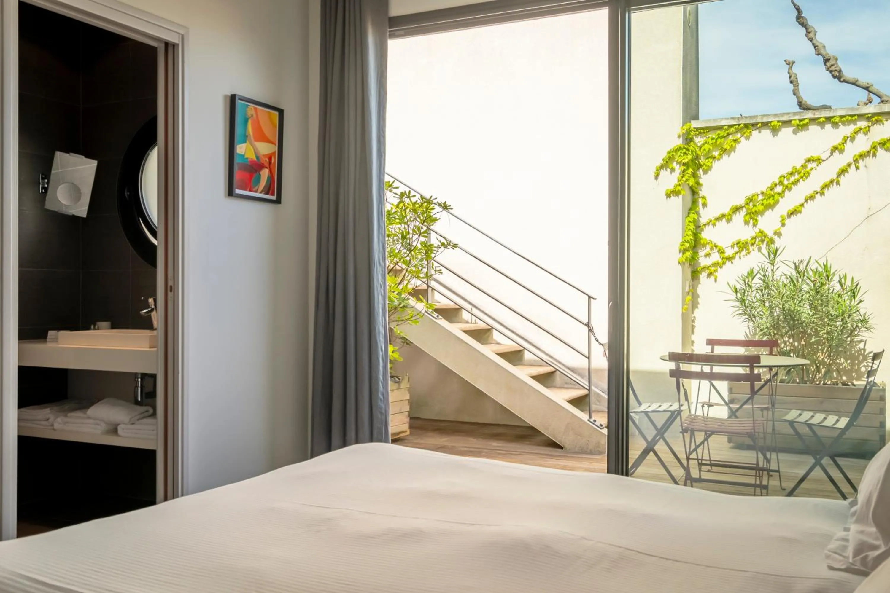 Balcony/Terrace, Bed in Lafitenia Resort