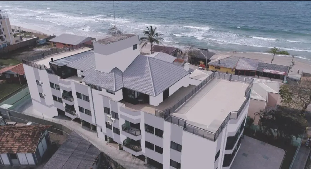 Property building in Apartamento Temporada na Praia