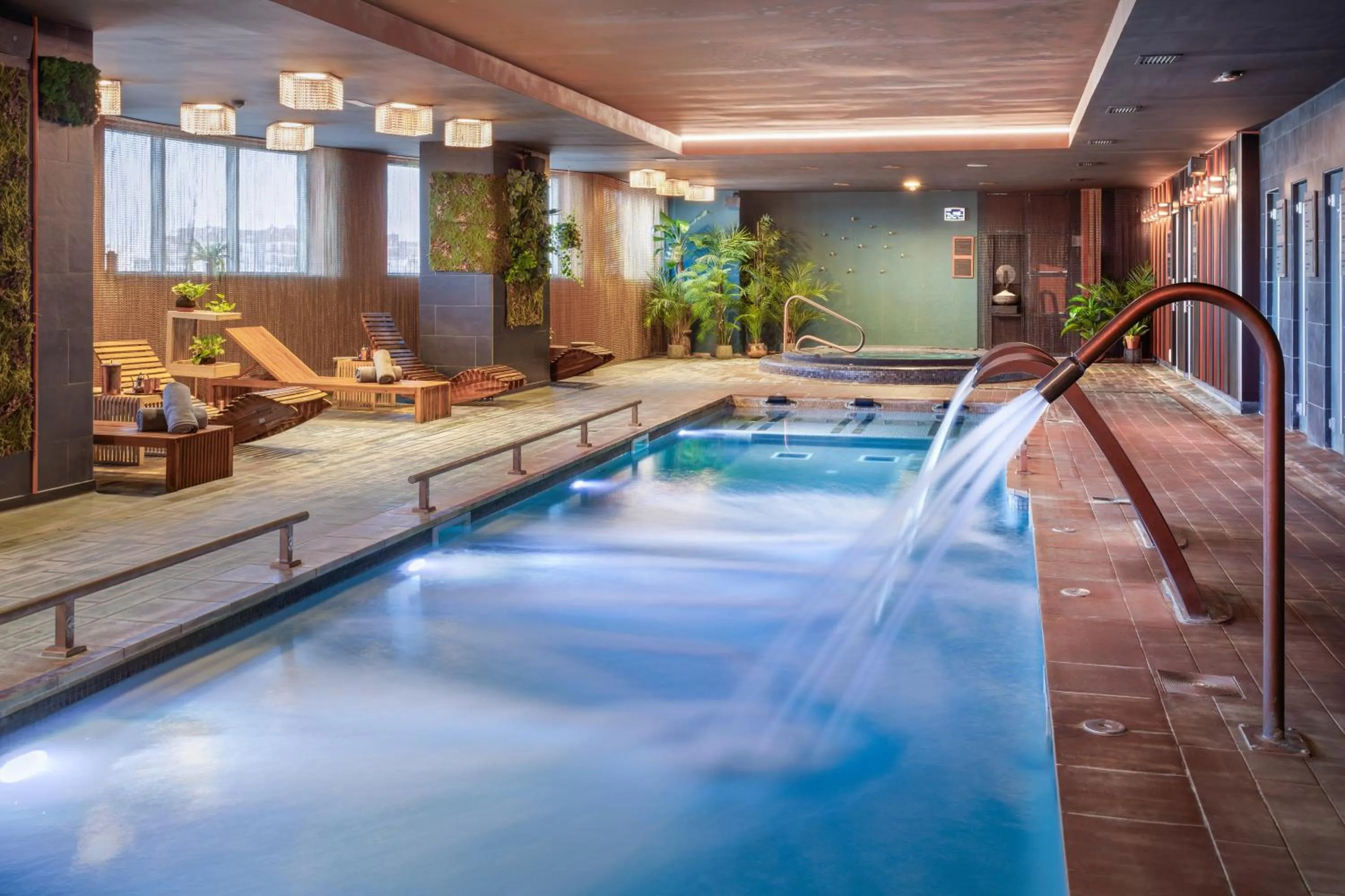 Swimming pool in Melia Valencia