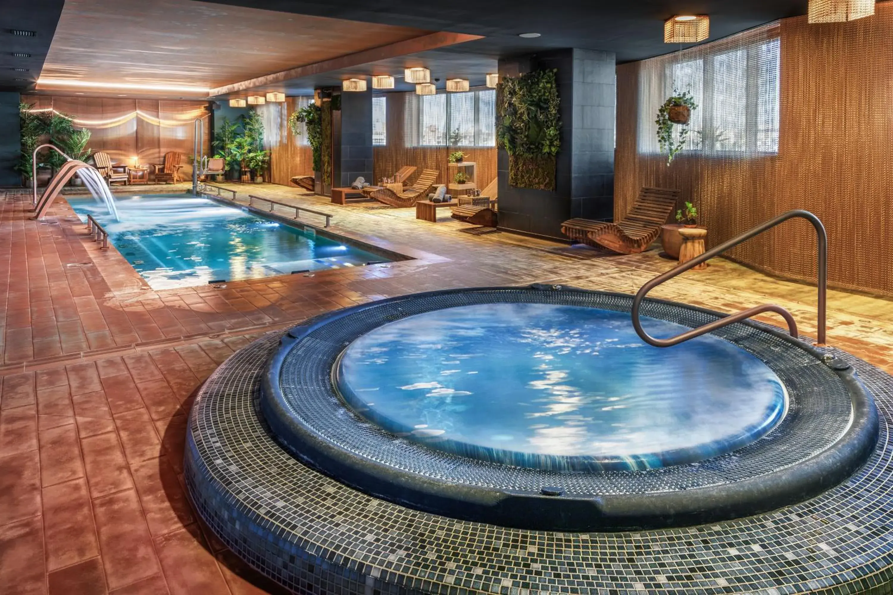 Swimming pool in Melia Valencia Swimming pool in Melia Valencia