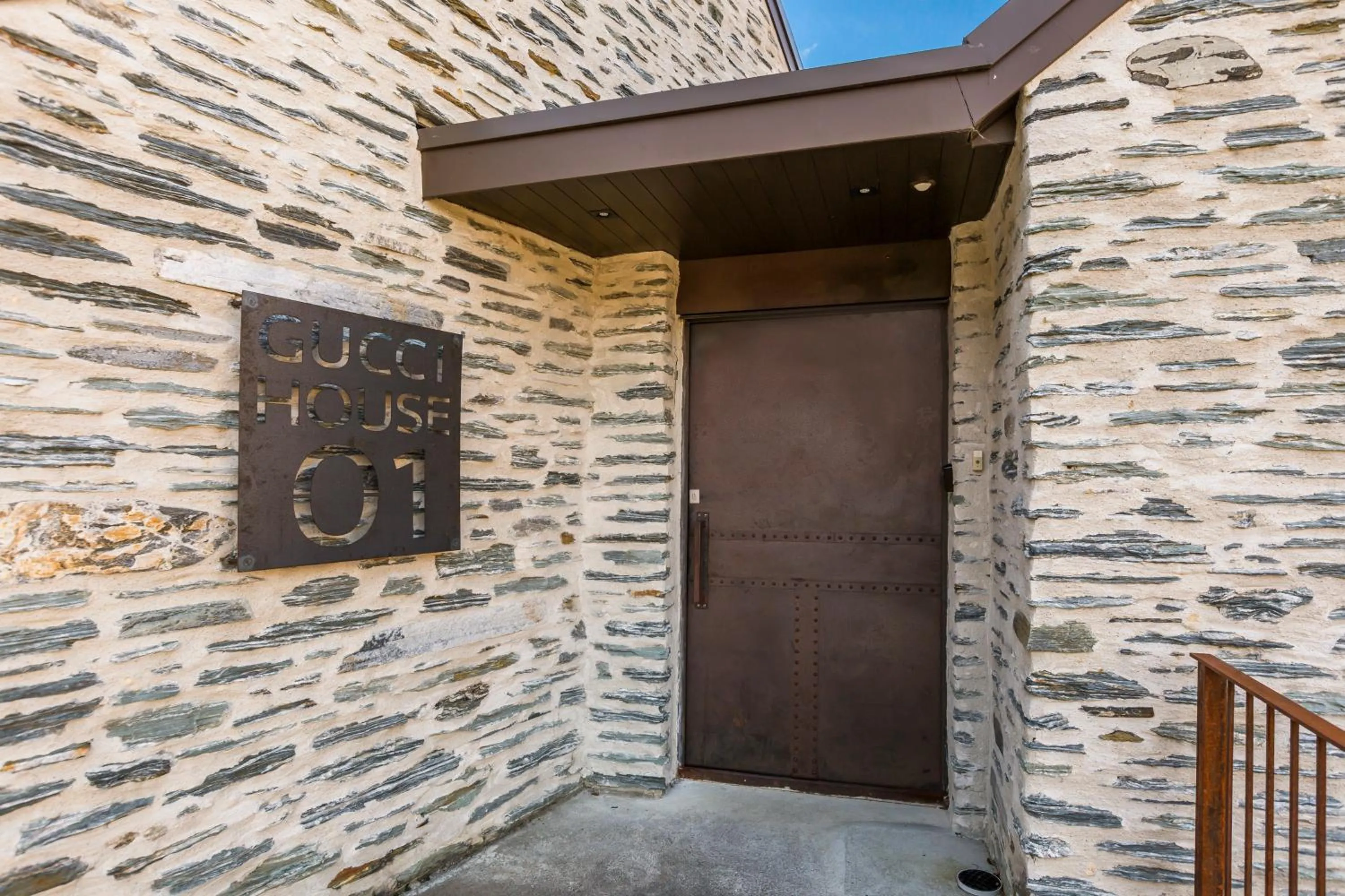 Facade/entrance in Gucci House