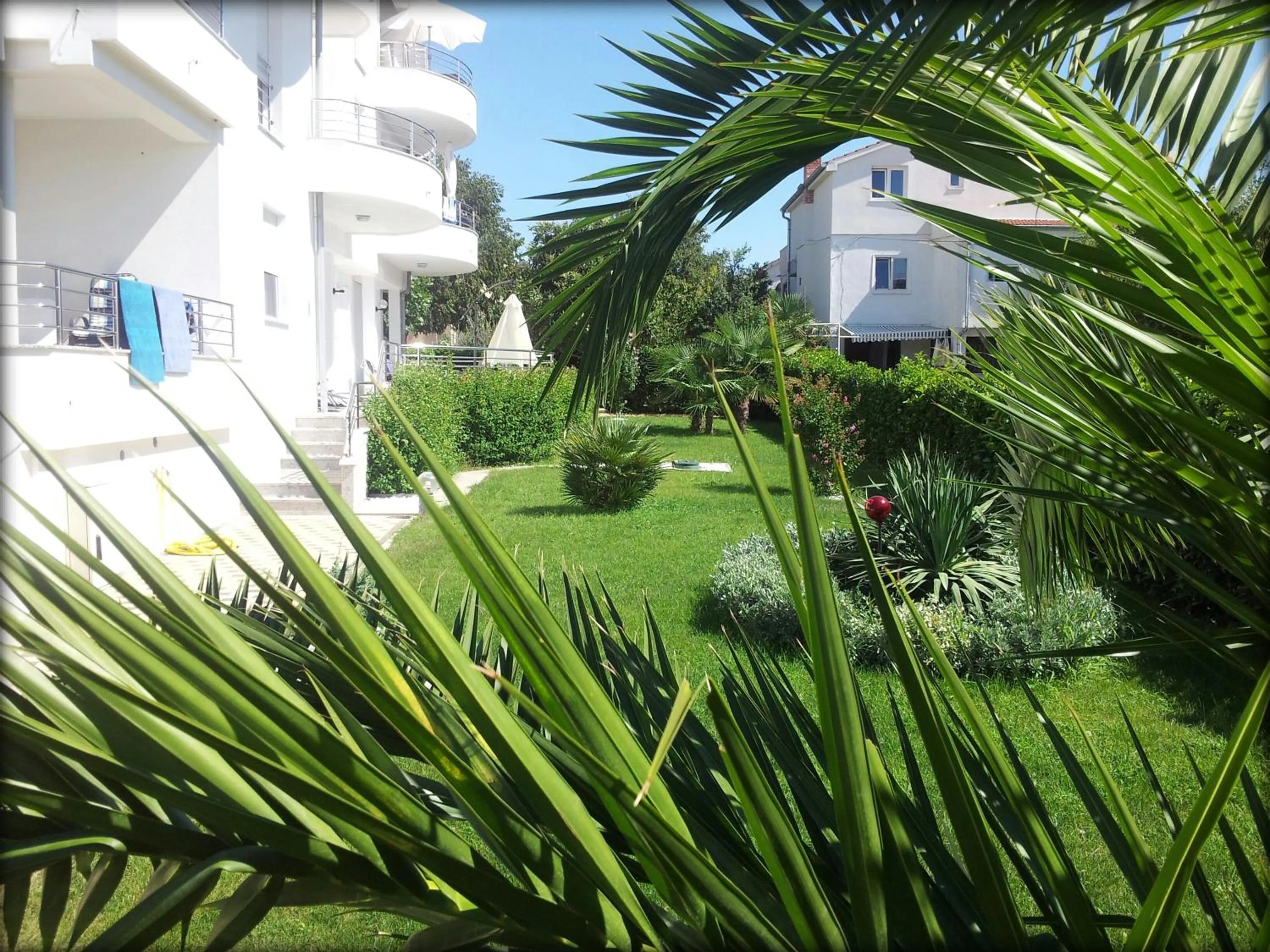 Garden in Luxury Apartments Zana