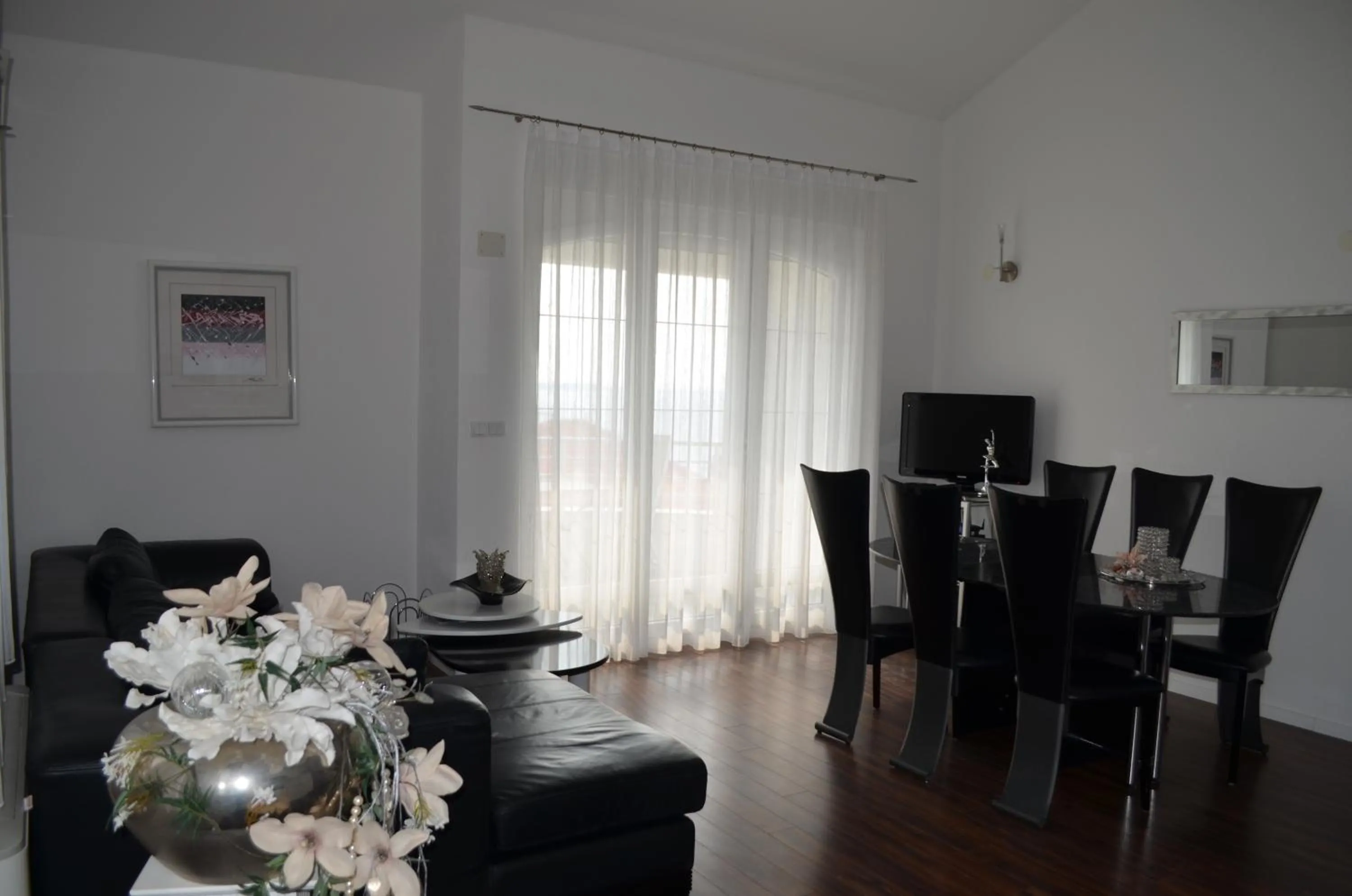 Dining area in Luxury Apartments Zana