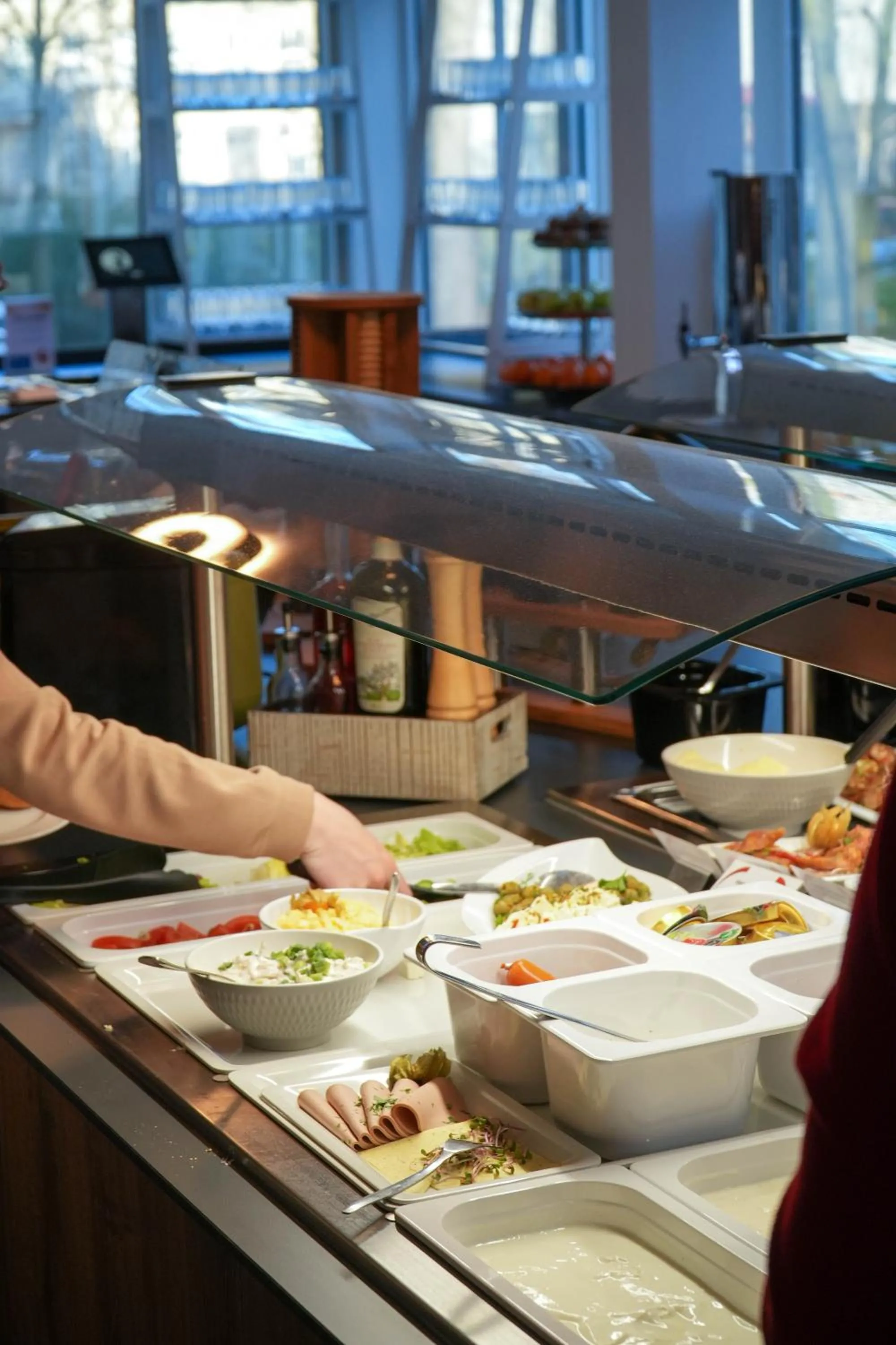 Breakfast in DJH Jugendherberge Dresden - Jugendgästehaus