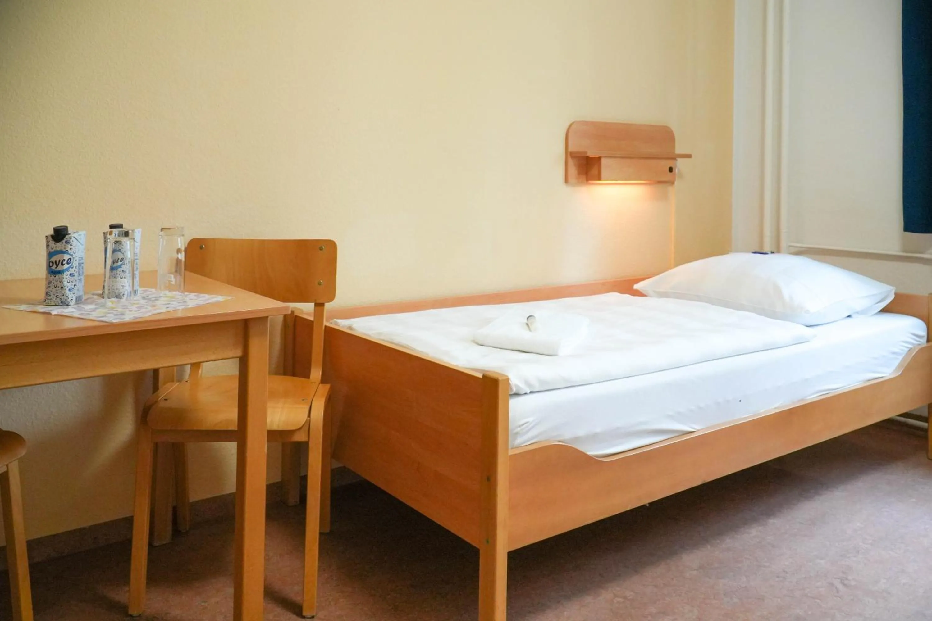 Bed in DJH Jugendherberge Dresden - Jugendgästehaus