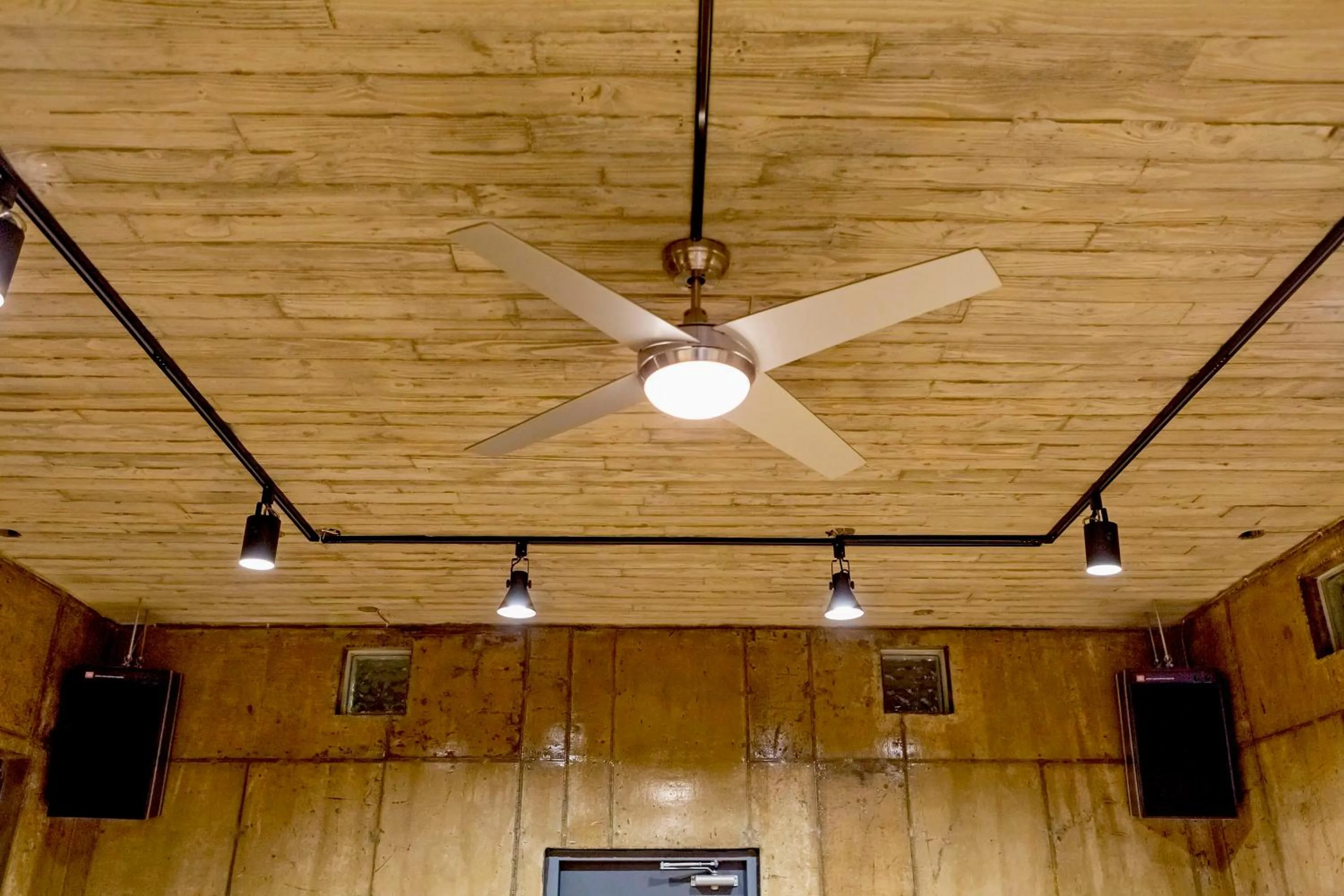 Business facilities in Lunamar Pension