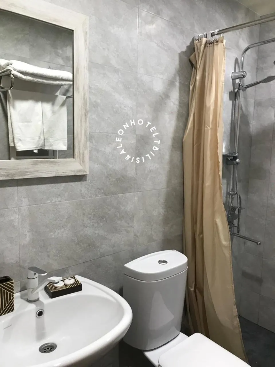 Aleon Hotel