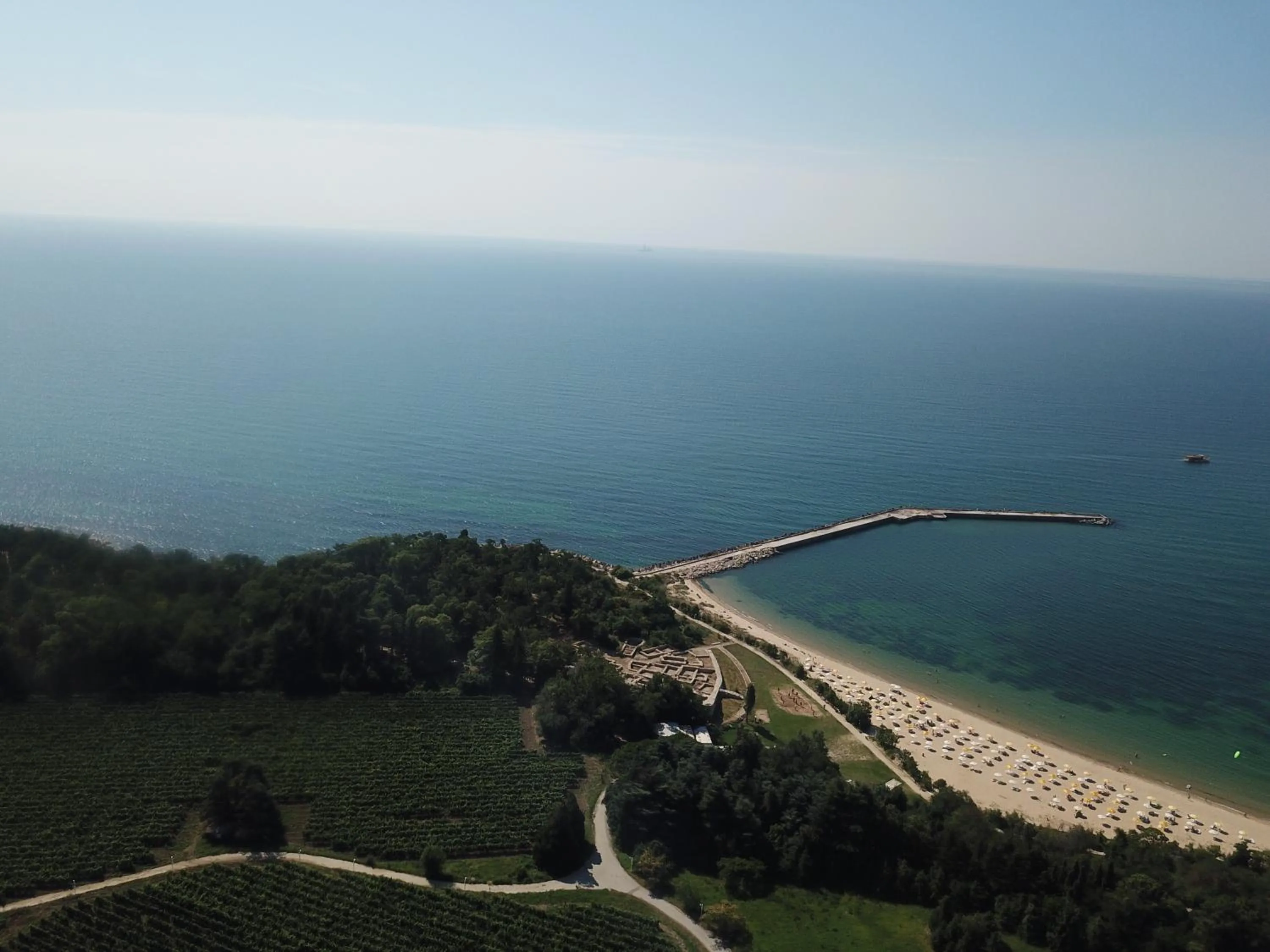 Nearby landmark in Hotel Amfora