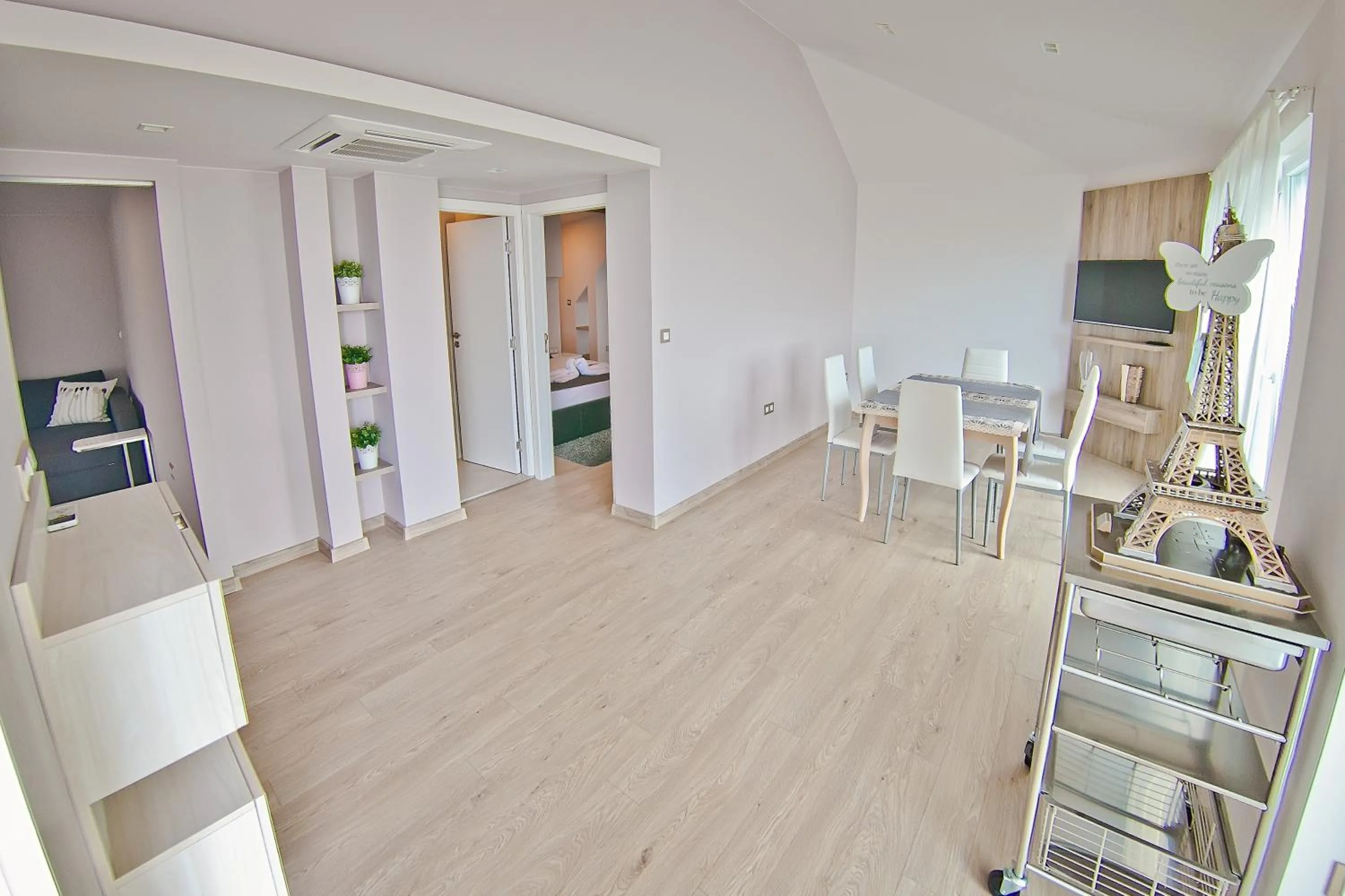 TV and multimedia in Hotel Amfora