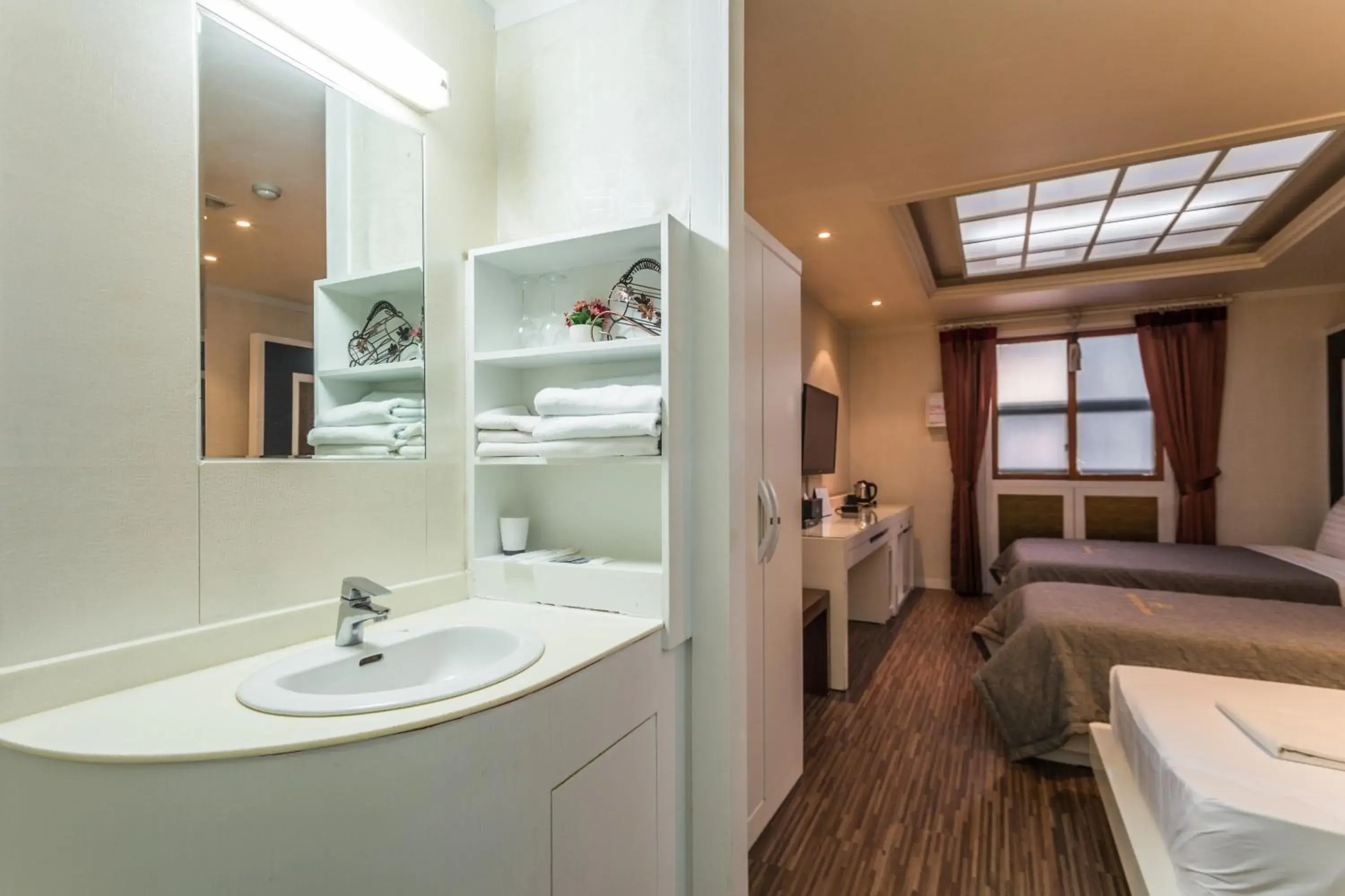 Bedroom in Incheon Airport Hotel Bedroom in Incheon Airport Hotel