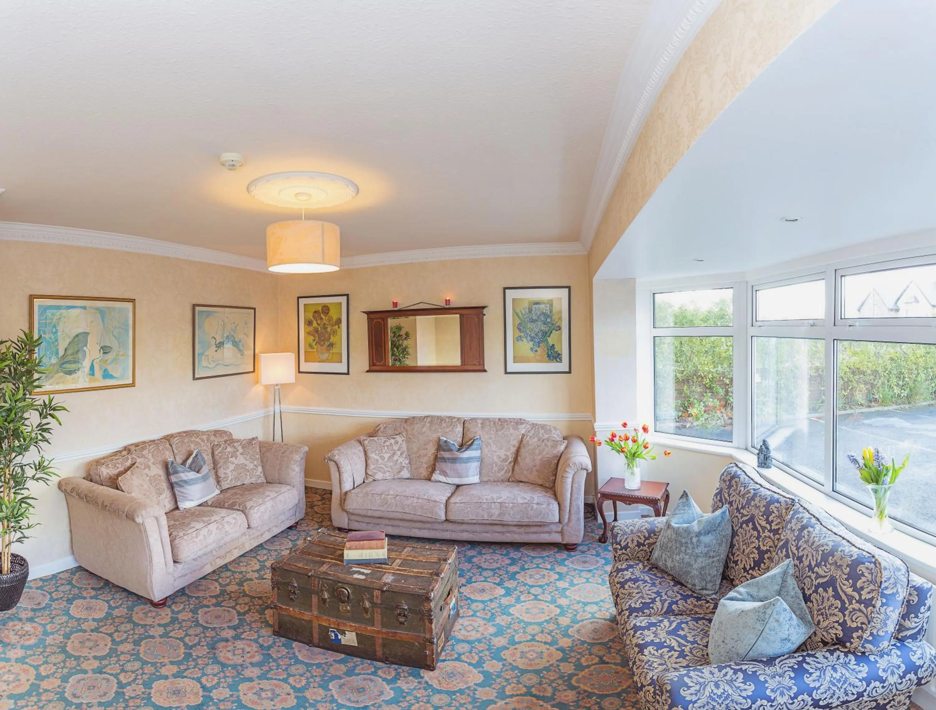 Living room in Ardree House B&B