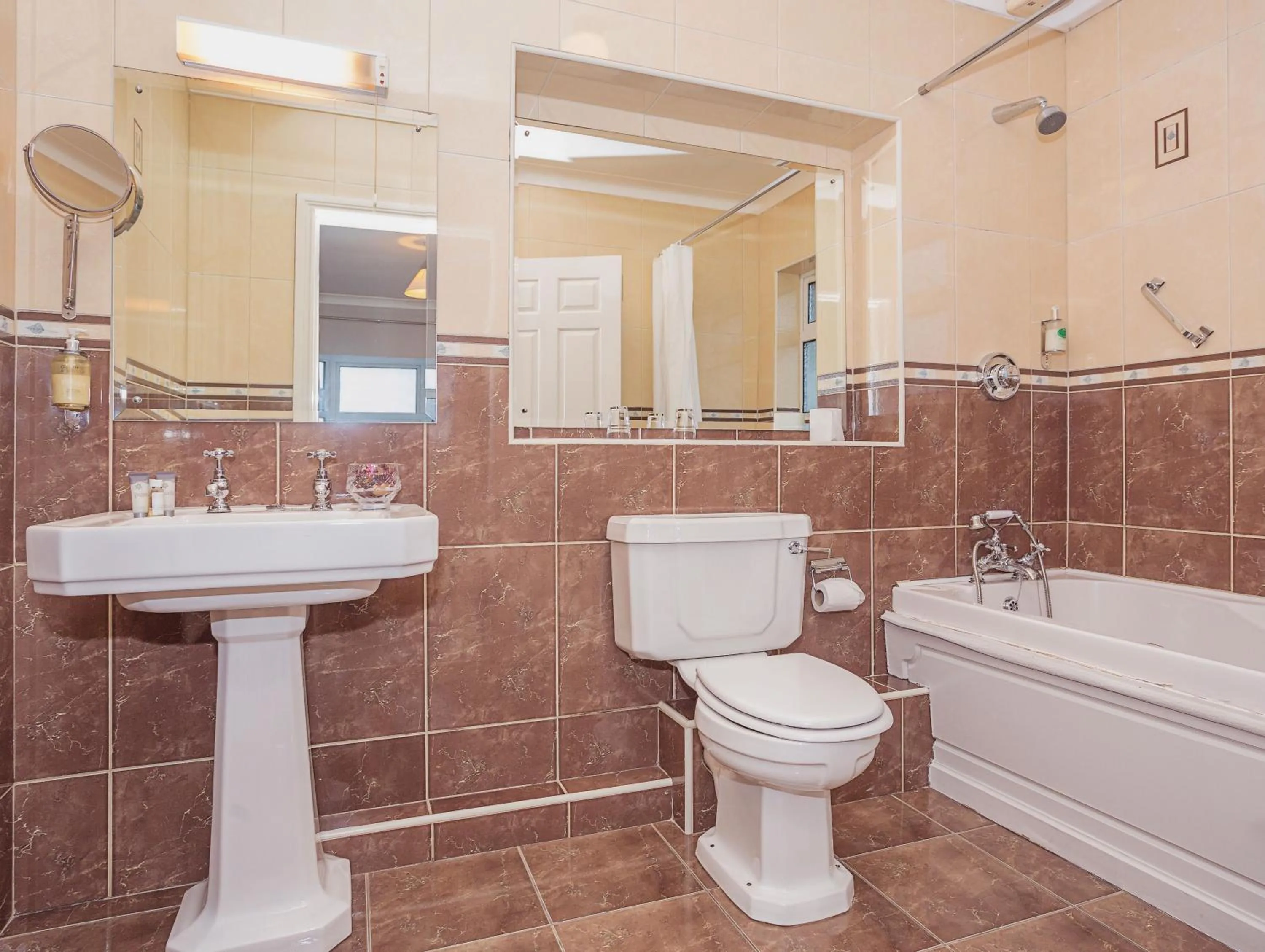 Bathroom in Ardree House B&B