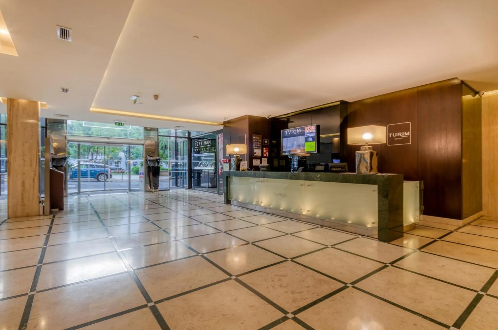 Lobby or reception in TURIM Av. Liberdade Hotel