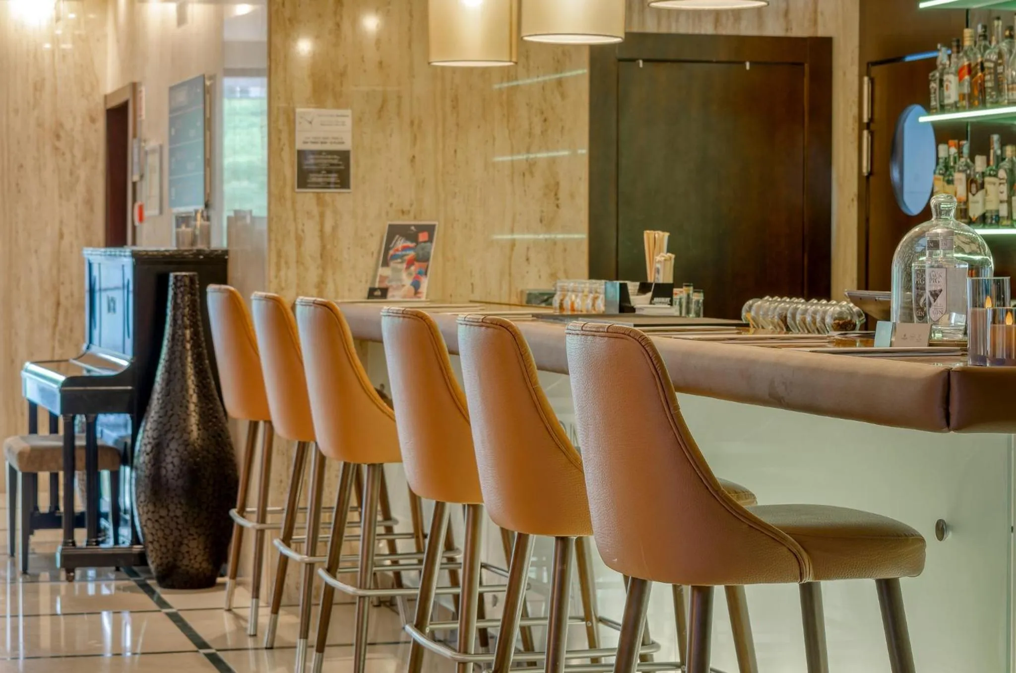 Lounge or bar in TURIM Av. Liberdade Hotel