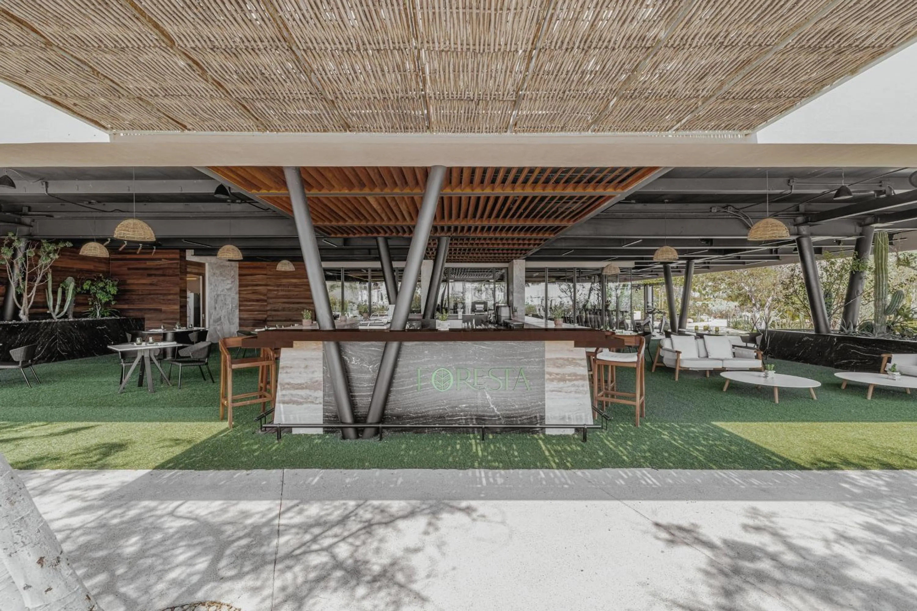 Lounge or bar in Solaz, a Luxury Collection Resort, Los Cabos