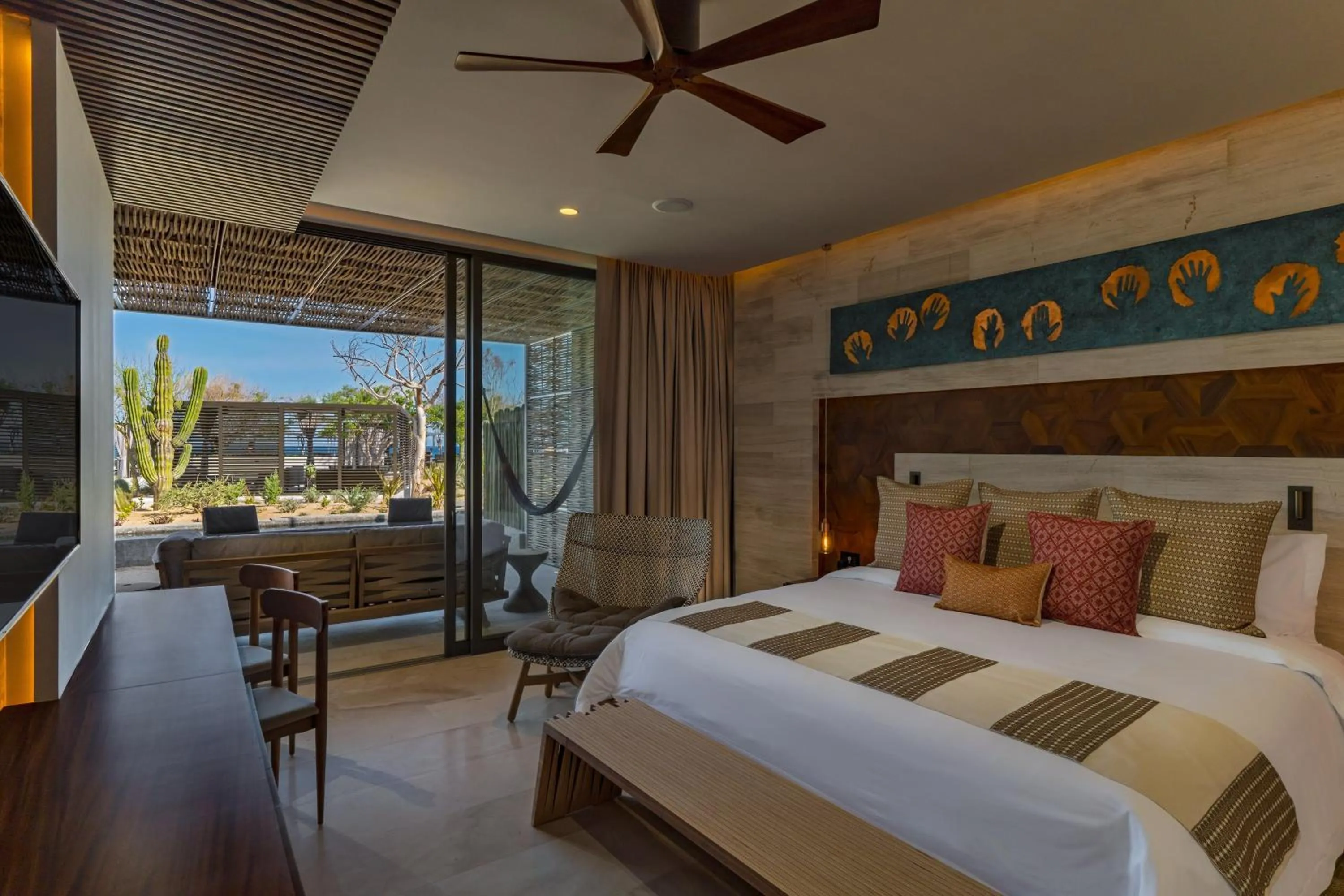Swimming pool, Bed in Solaz, a Luxury Collection Resort, Los Cabos