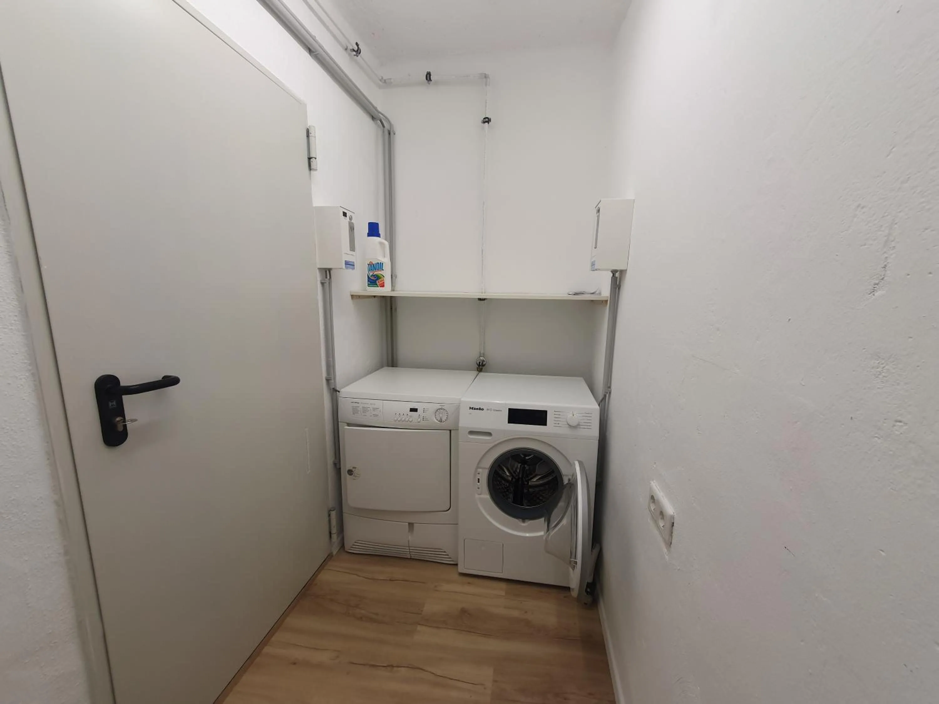 washing machine in Panorama Apartments - Steinbock Lodges