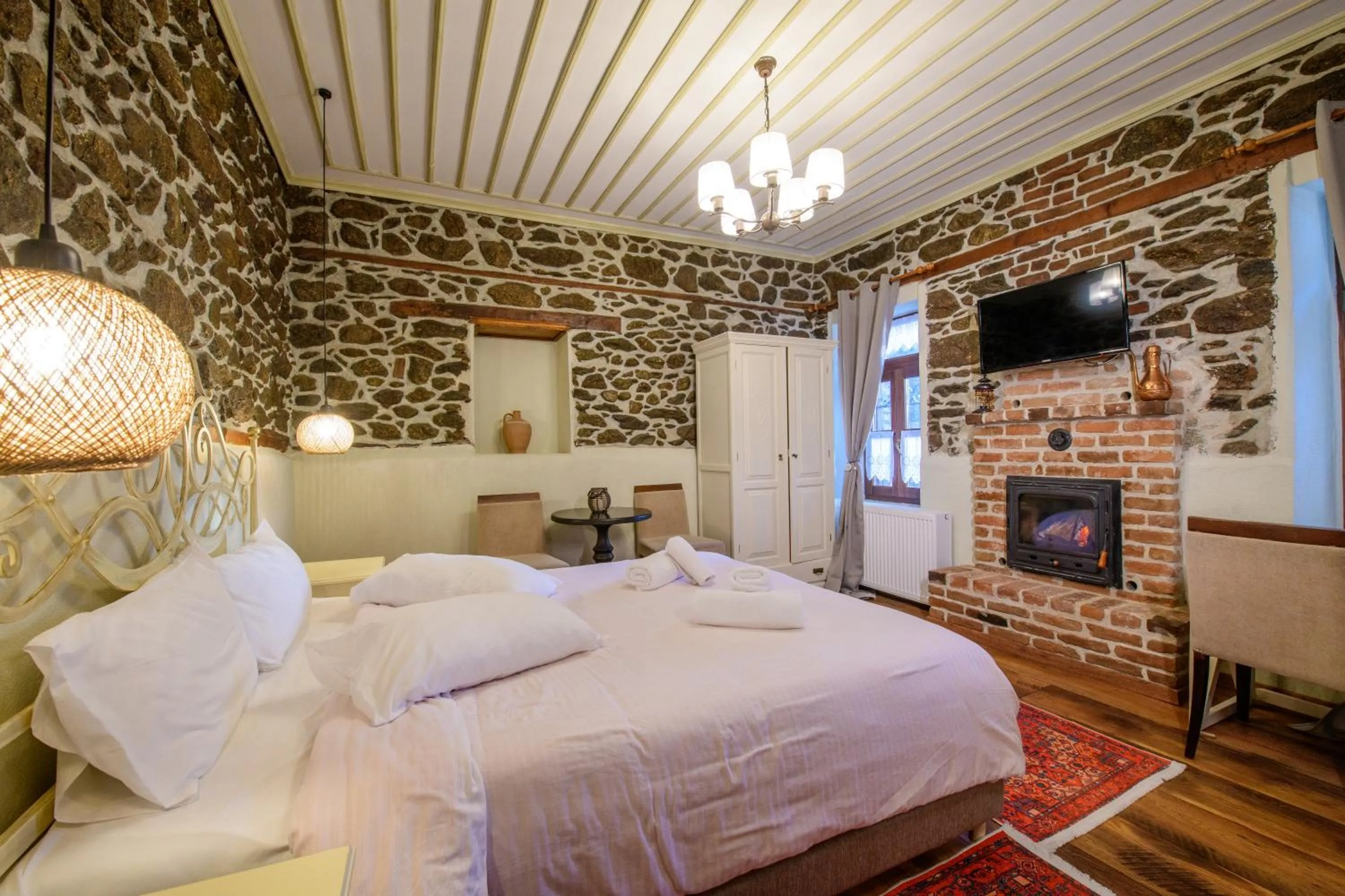 Bed in Agios Germanos